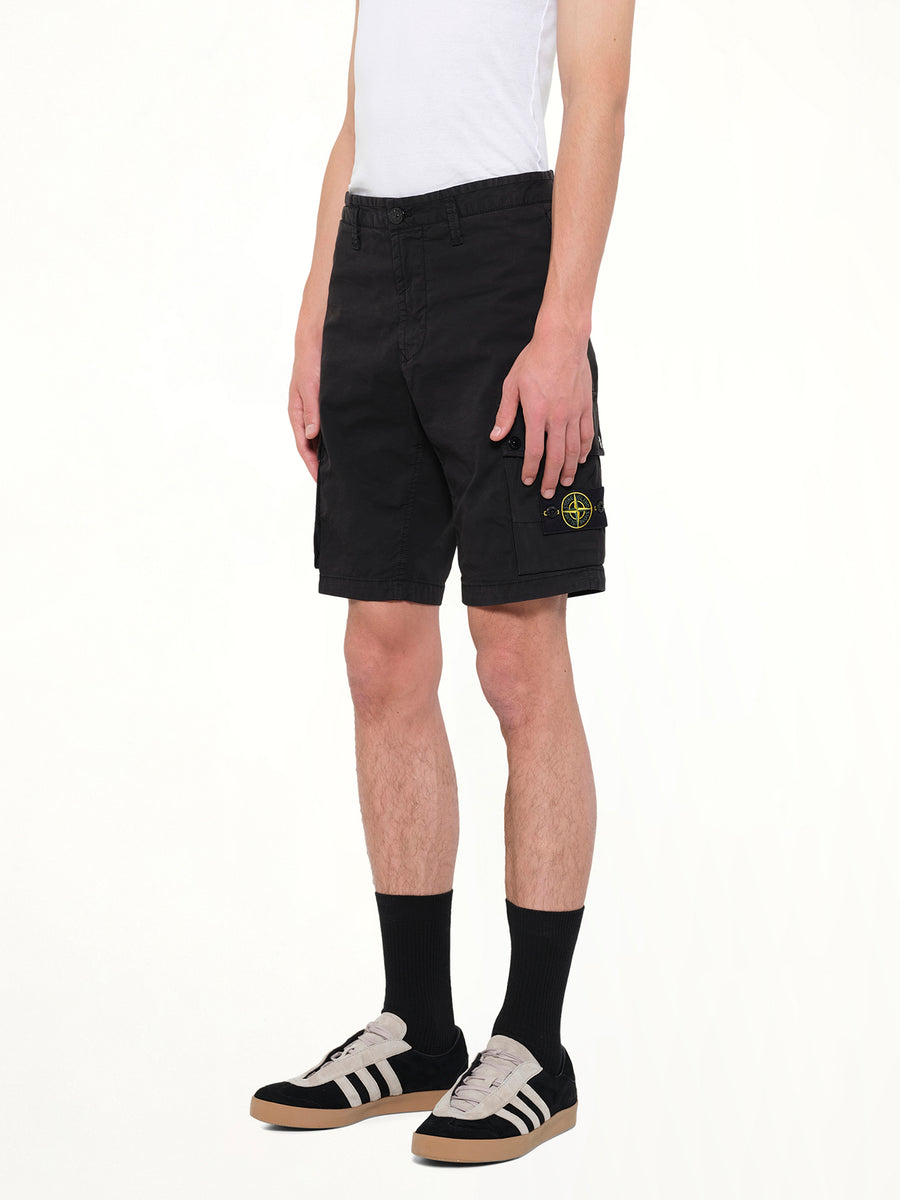 L100019 Shorts in Black