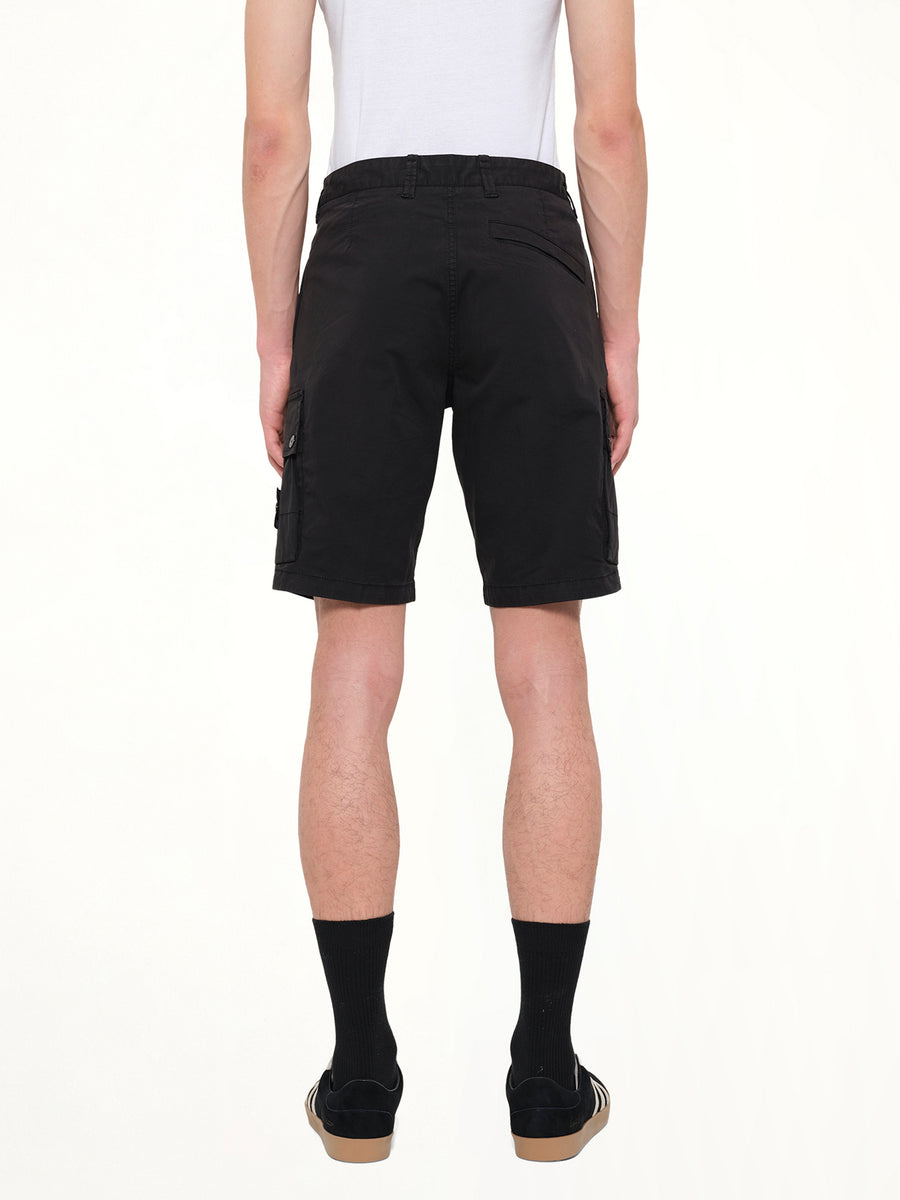 L100019 Shorts in Black