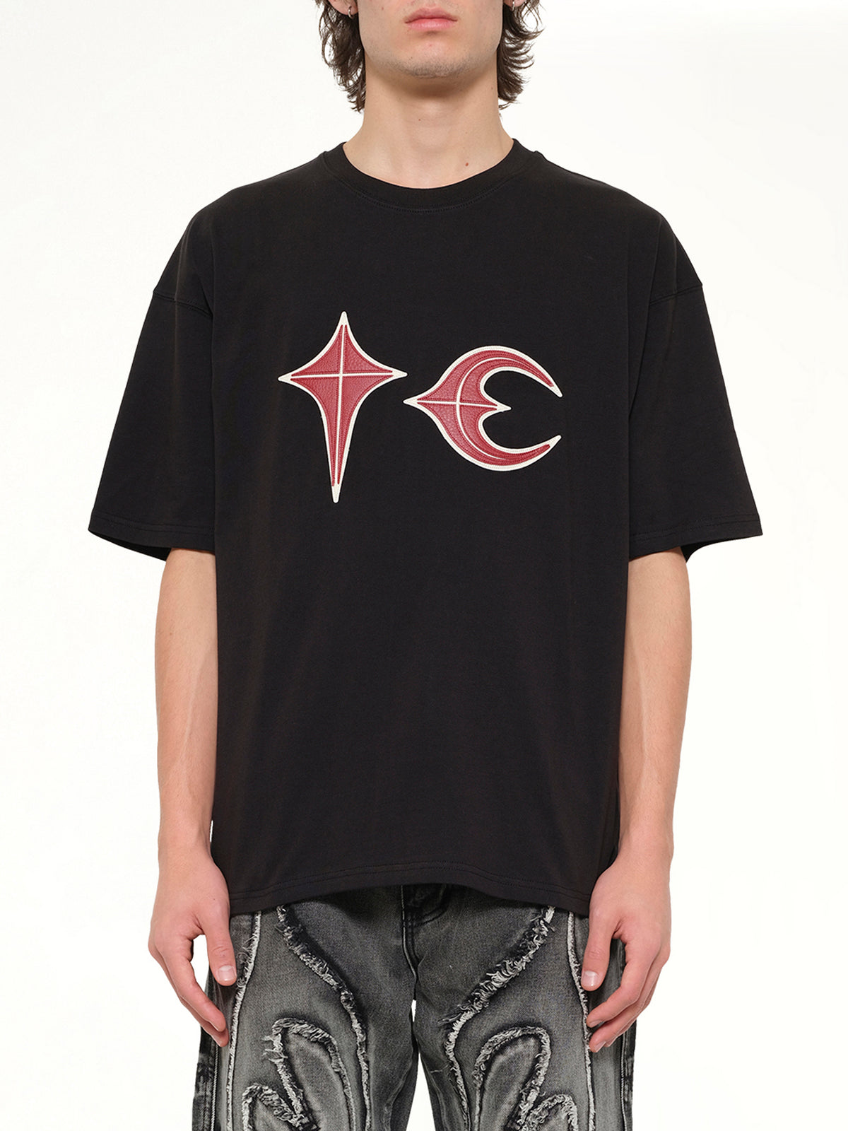 ブラックのロックTシャツ