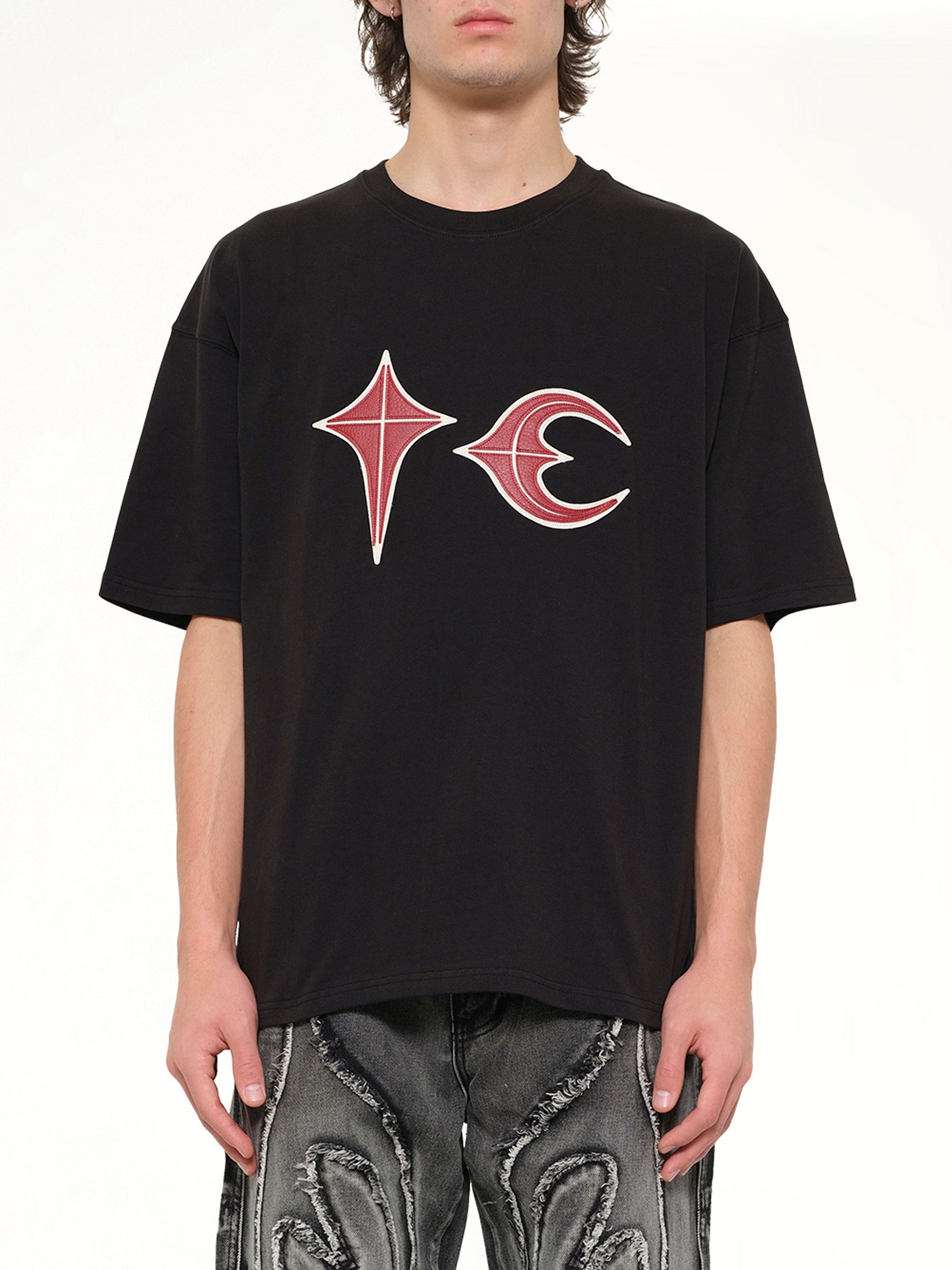 ブラックのロックTシャツ