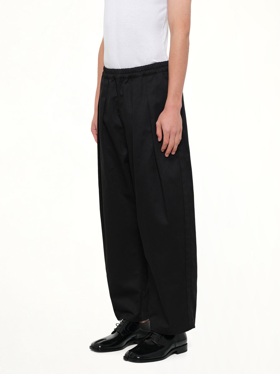 Cropped Chino Pants in Black