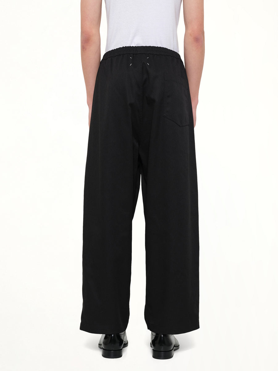 Cropped Chino Pants in Black