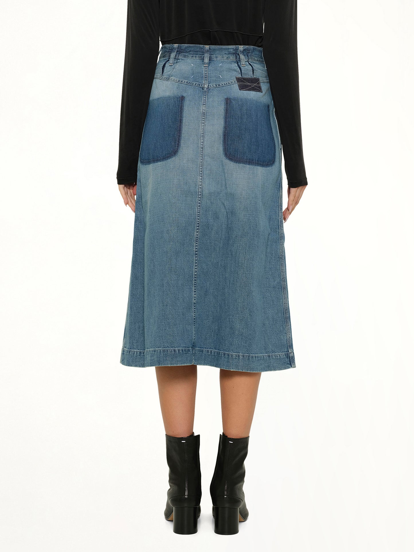 Denim Skirt in Medium Blue Vintage