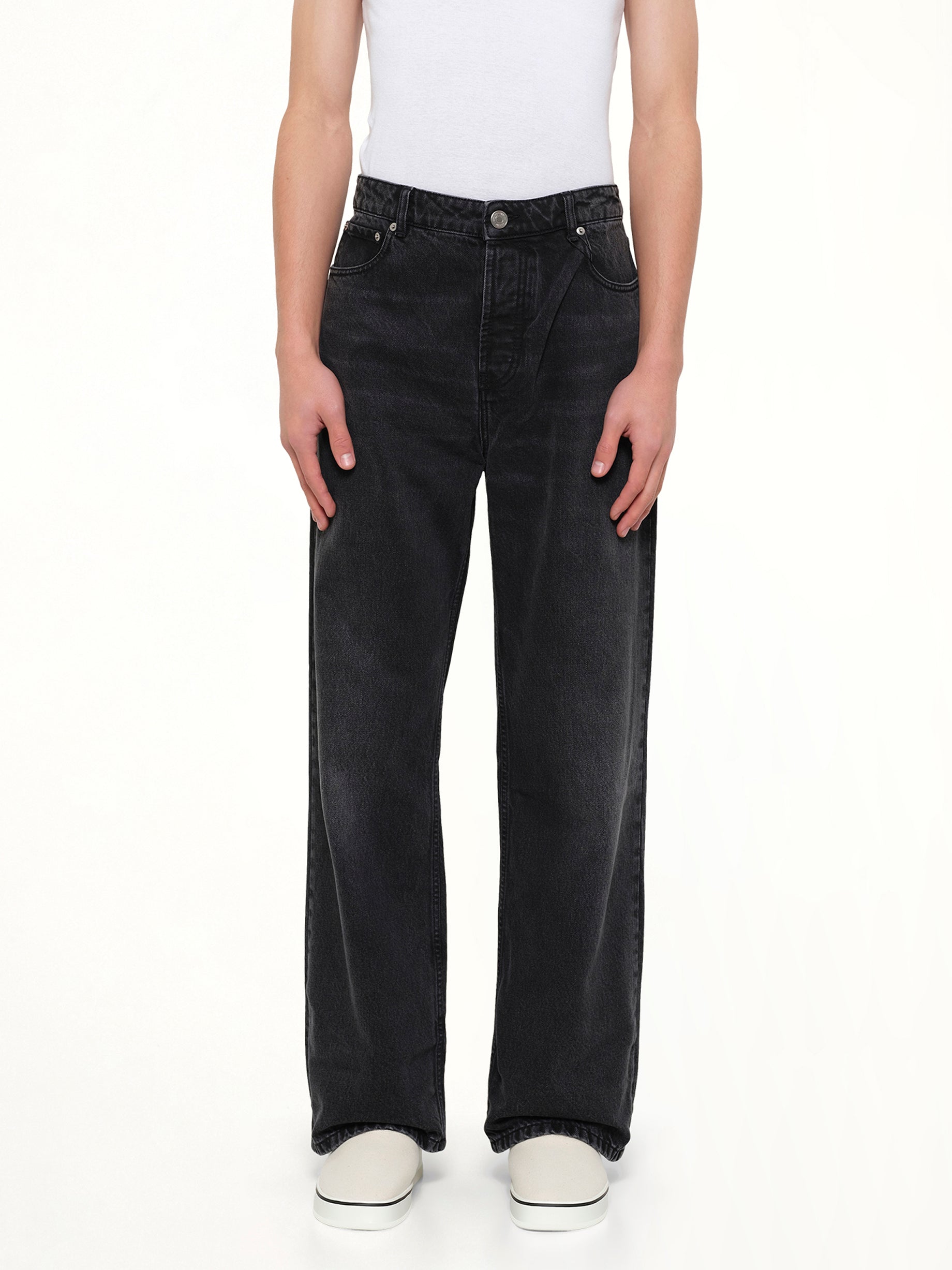 Large Fit Jeans in Black