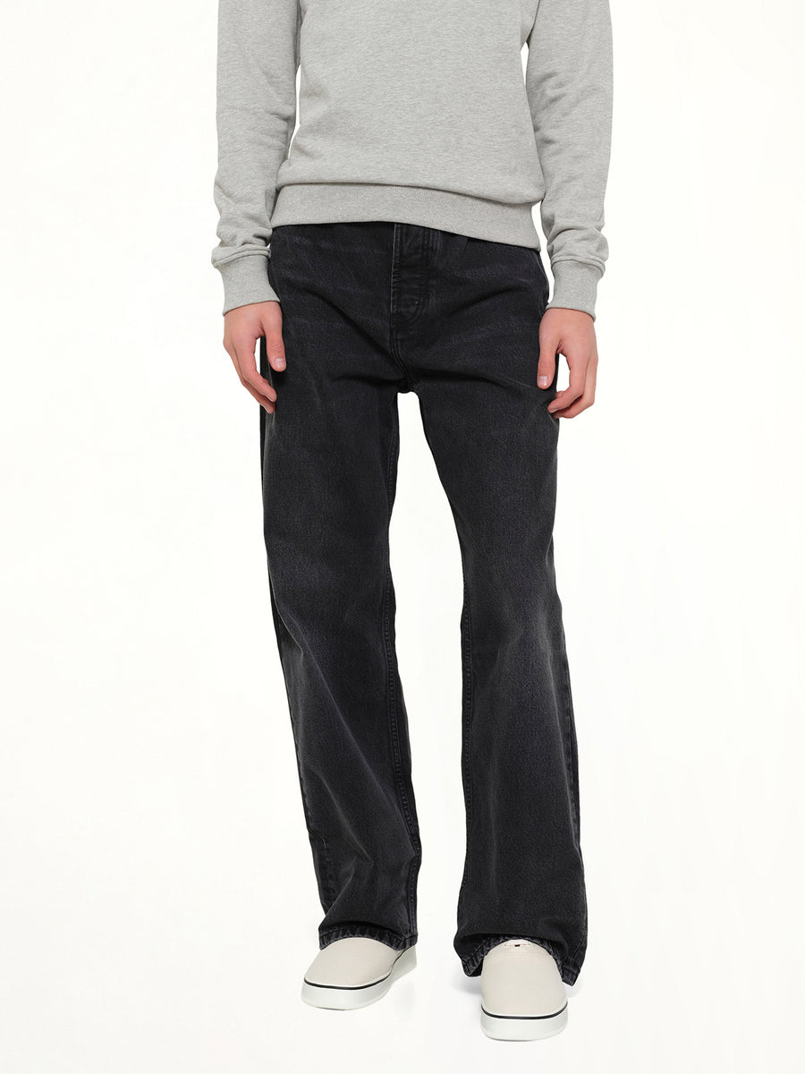 Large Fit Jeans in Black