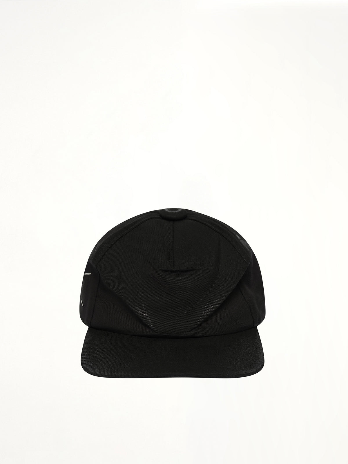 4 Stitches Hat in Black