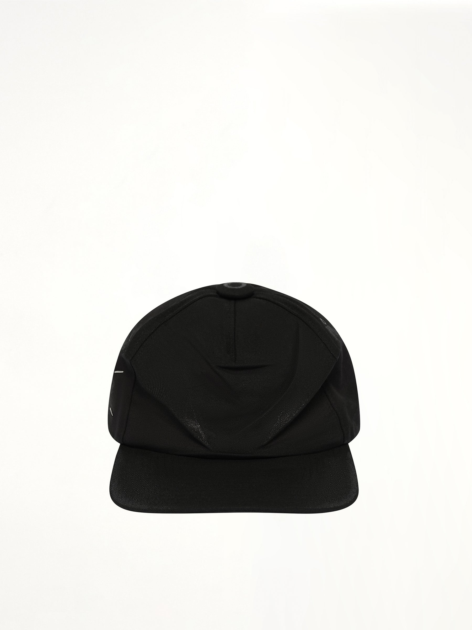 4 Stitches Hat in Black