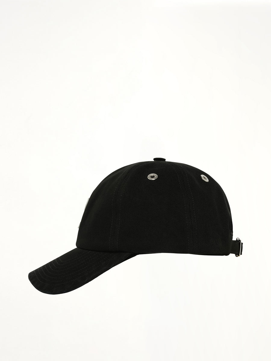 Ami De Coeur Felt Cap in Black