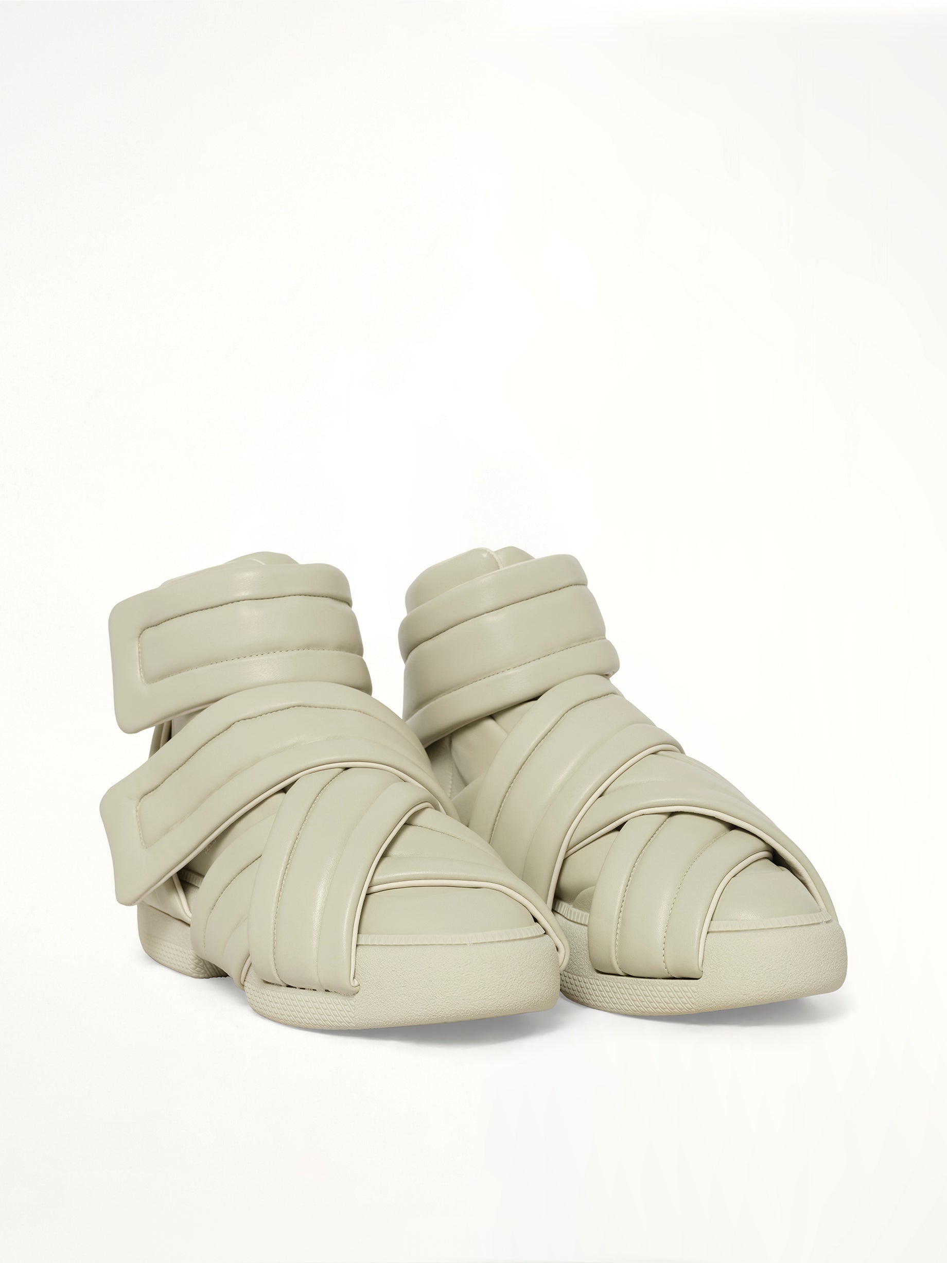 Future Show Sneaker in Oyster Gray