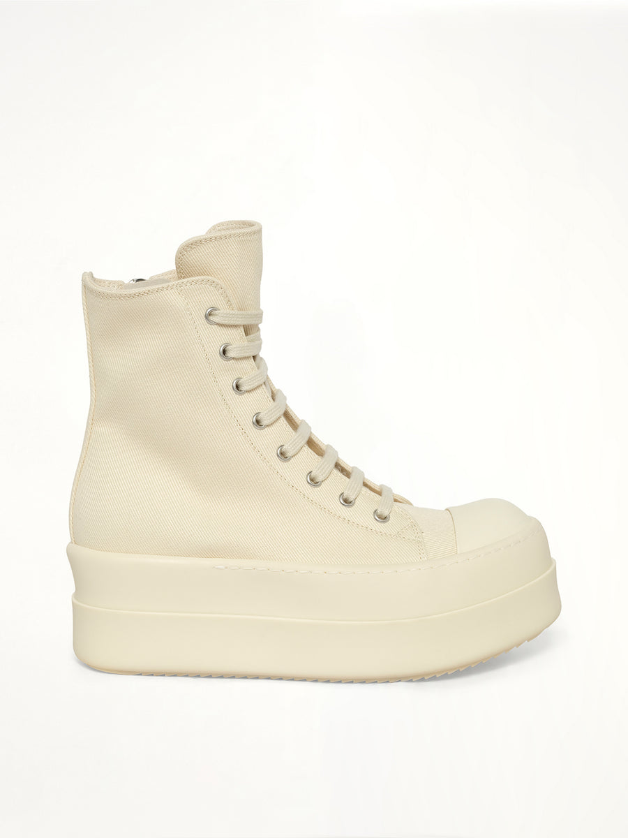Mega Bumper Sneaks in Milk