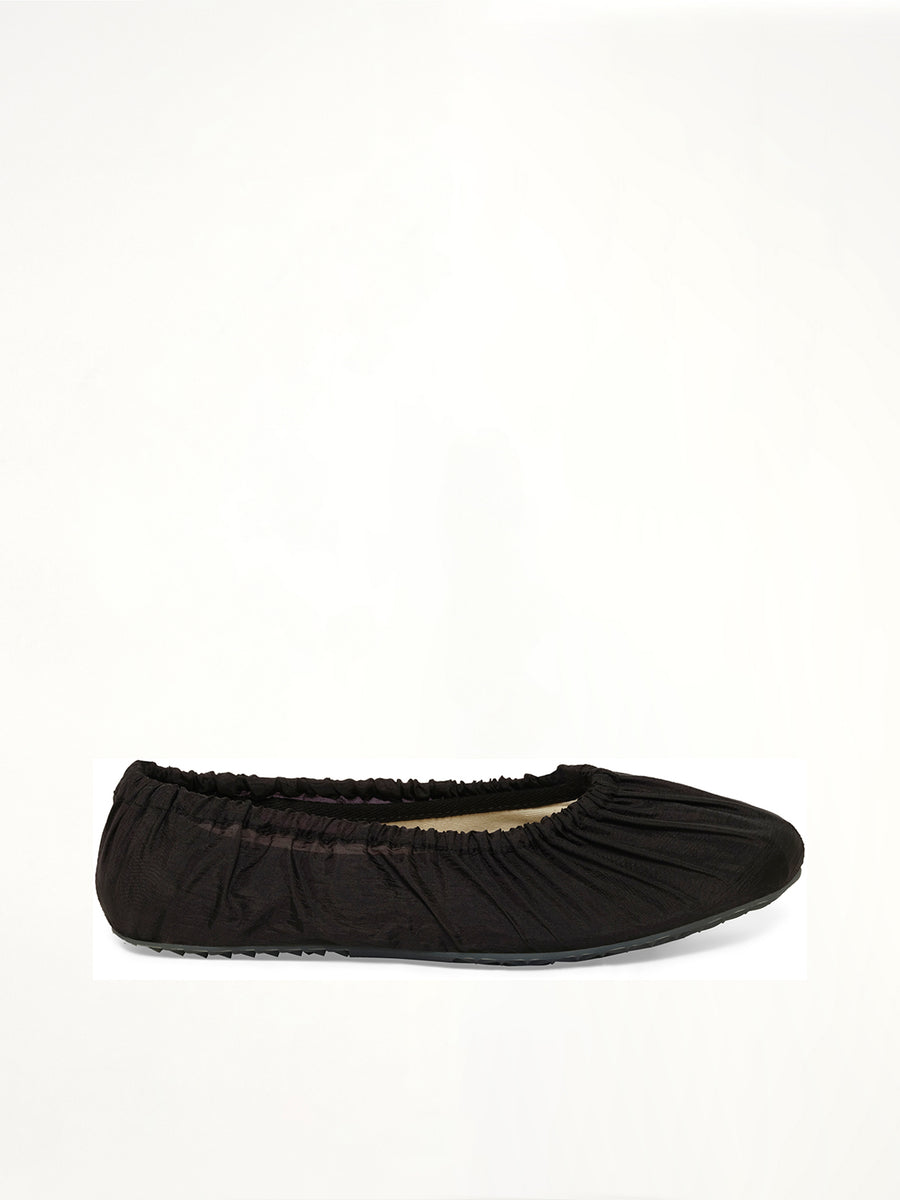 Replica Ballerina in Black
