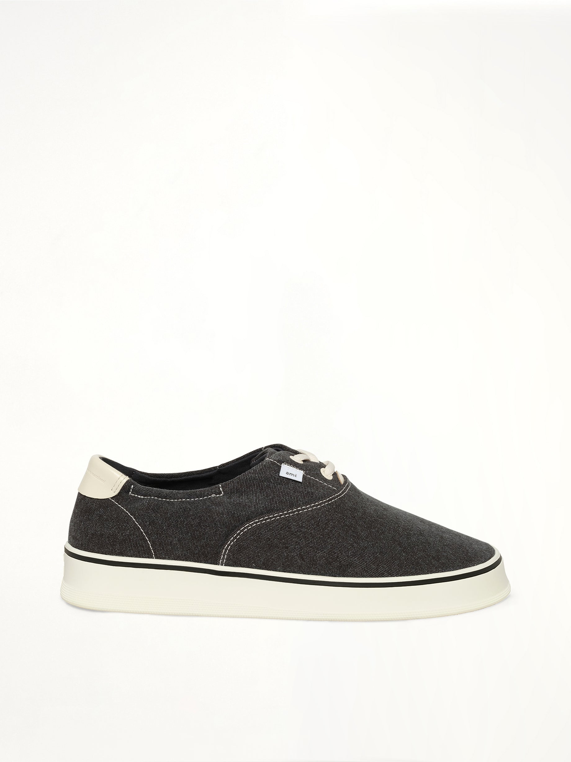 Tennis Sneakers in Navy