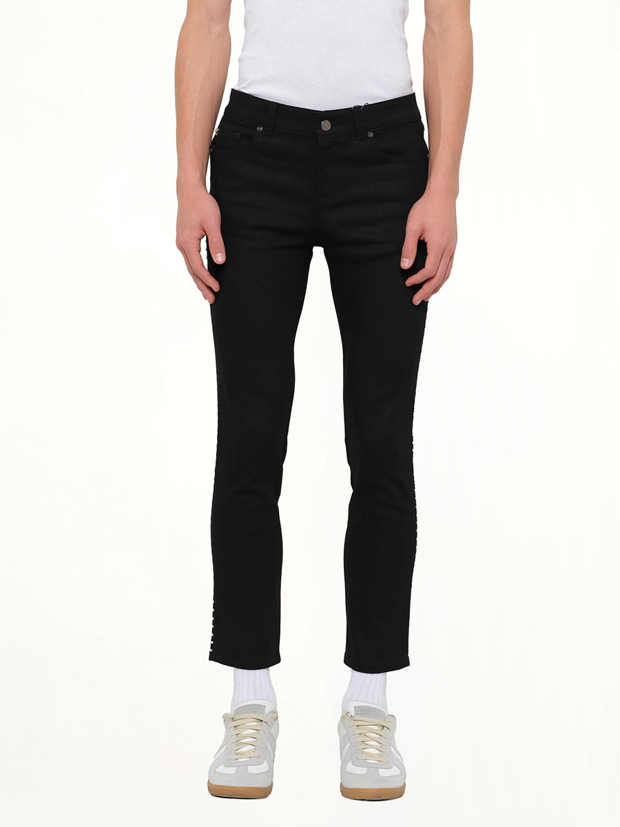 Trousers in Black