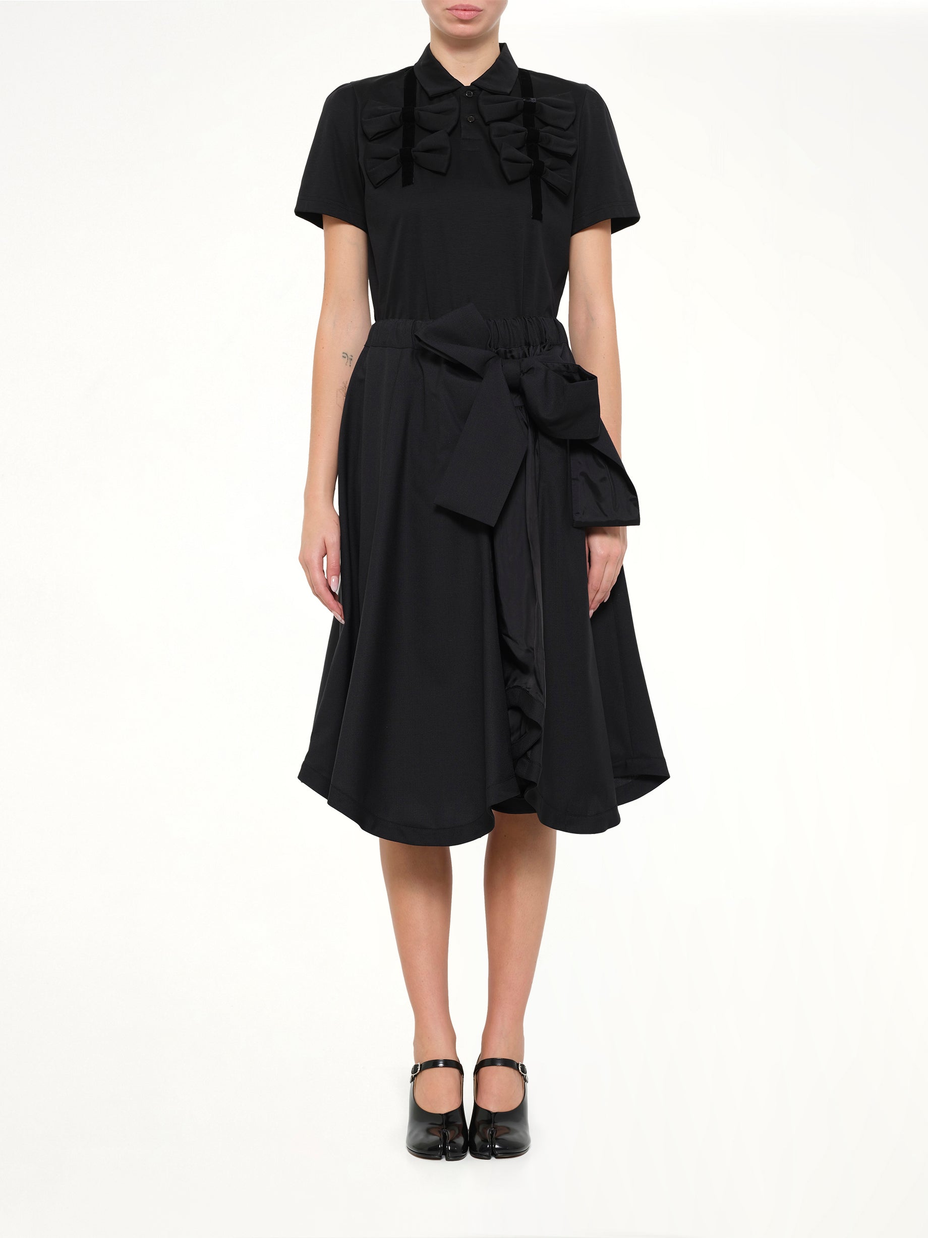 NOIR KEI NINOMIYA Bowtie Skirt in Black Model View from MARAIS
