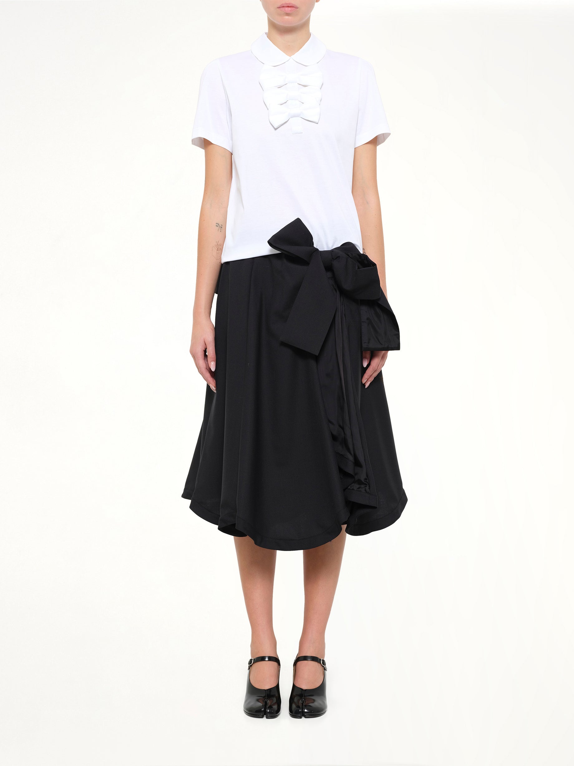 NOIR KEI NINOMIYA Bowtie T-Shirt in White Model View from MARAIS