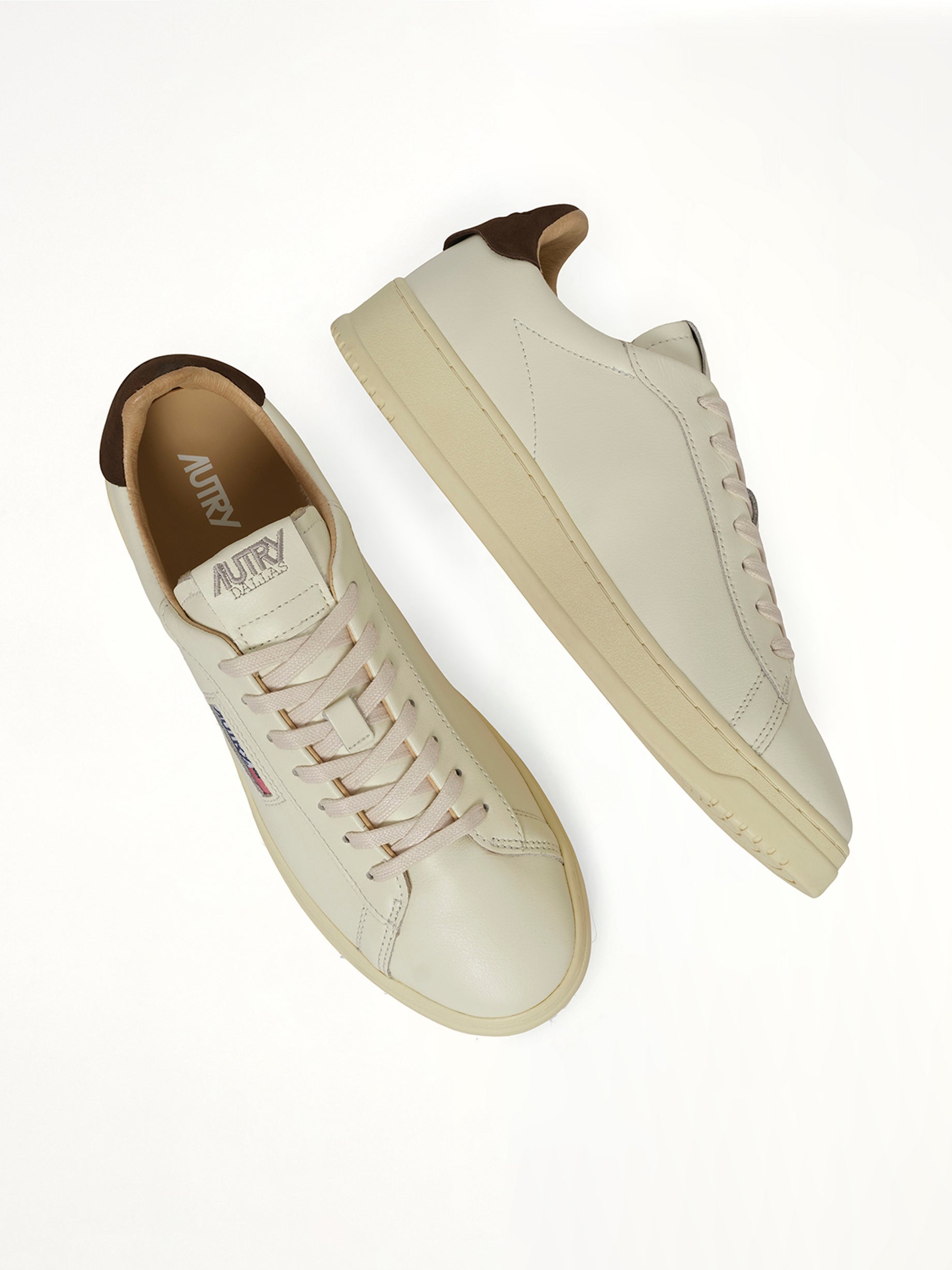AUTRY Dallas Low Top Sneaker in Marshmallow/Teak Top View from MARAIS