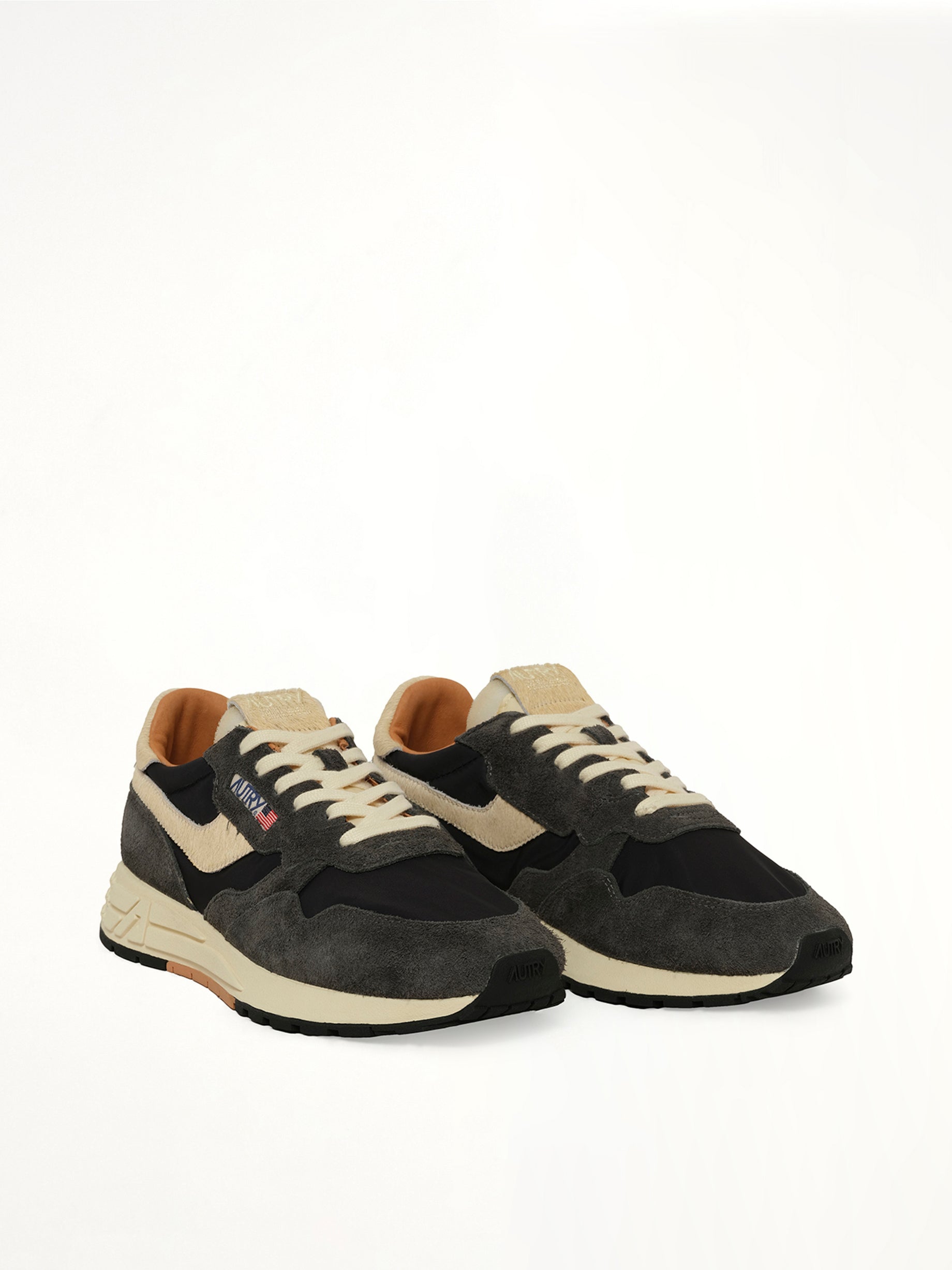AUTRY Reelwind Low Top Sneaker in Black Front View from MARAIS