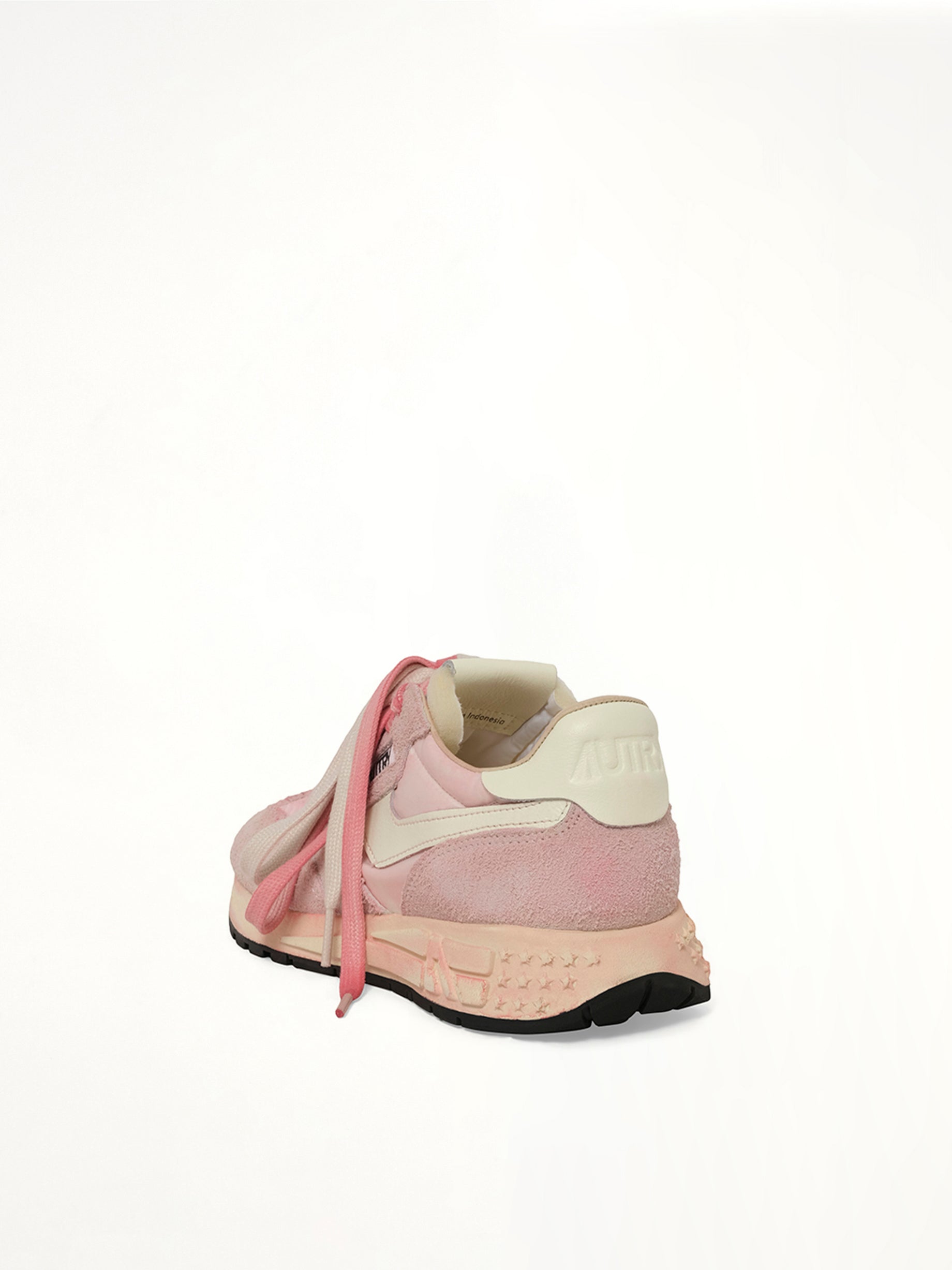 AUTRY Reelwind Super Vintage Low in White/Red Back View from MARAIS