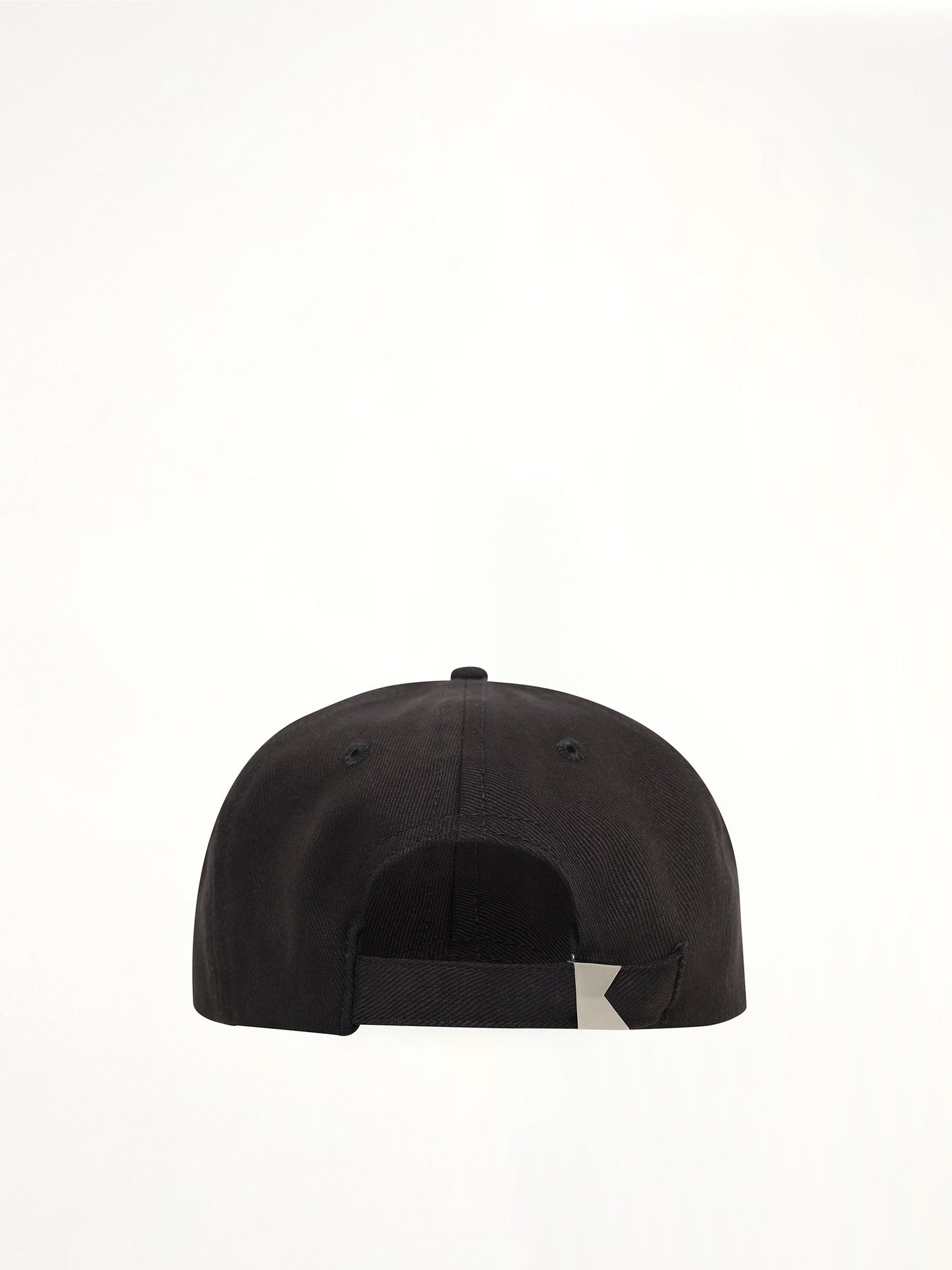 Souvenir Logo Hat in Black/White