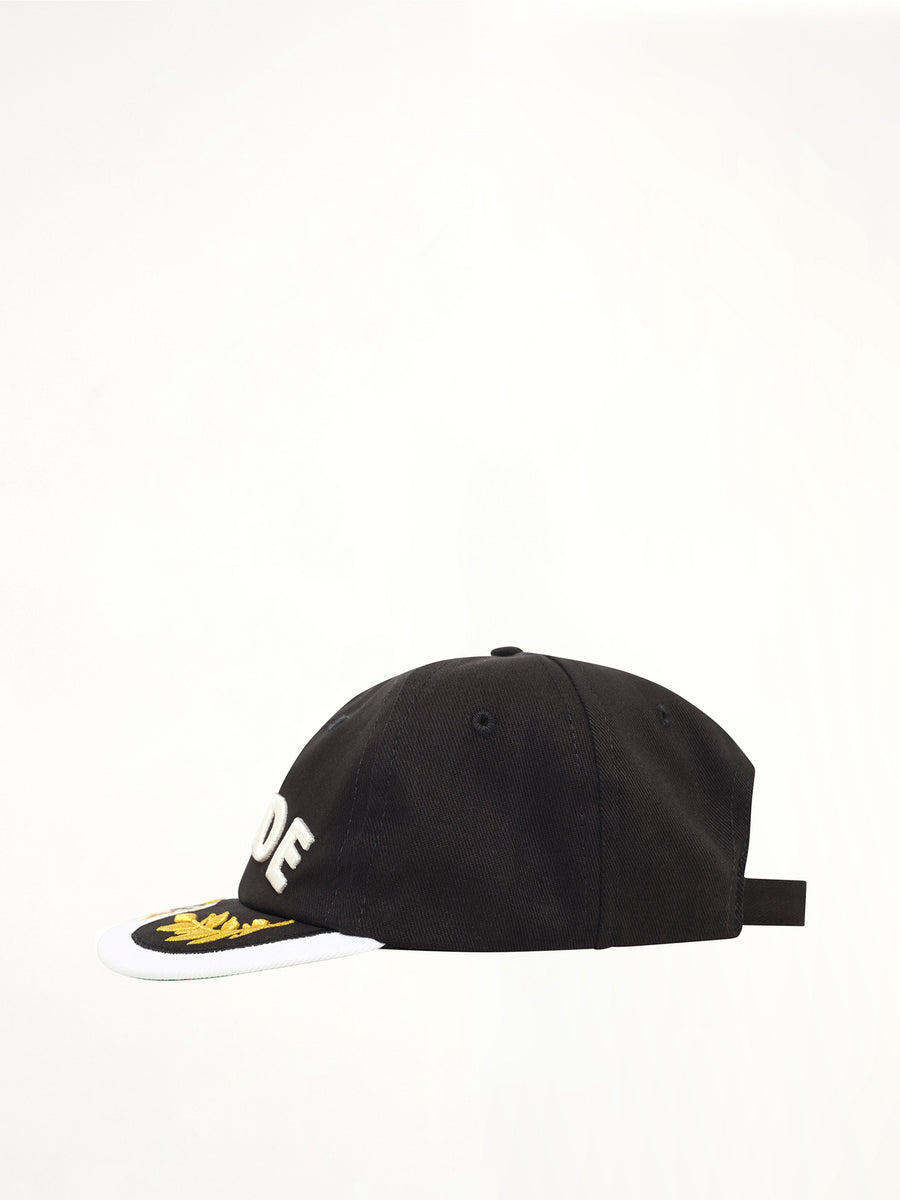 Souvenir Logo Hat in Black/White