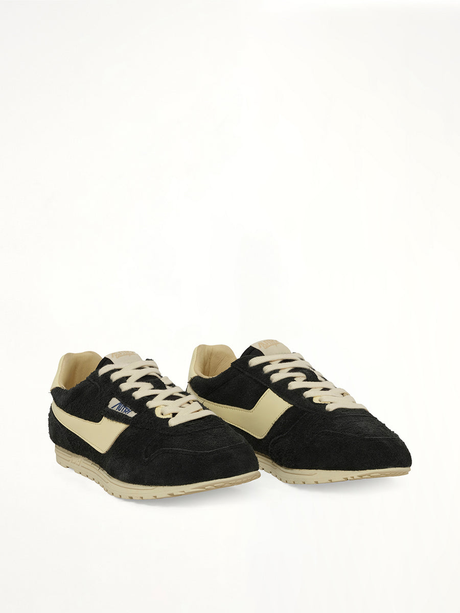 Windspin Low Sneaker in Black/Rutabaga