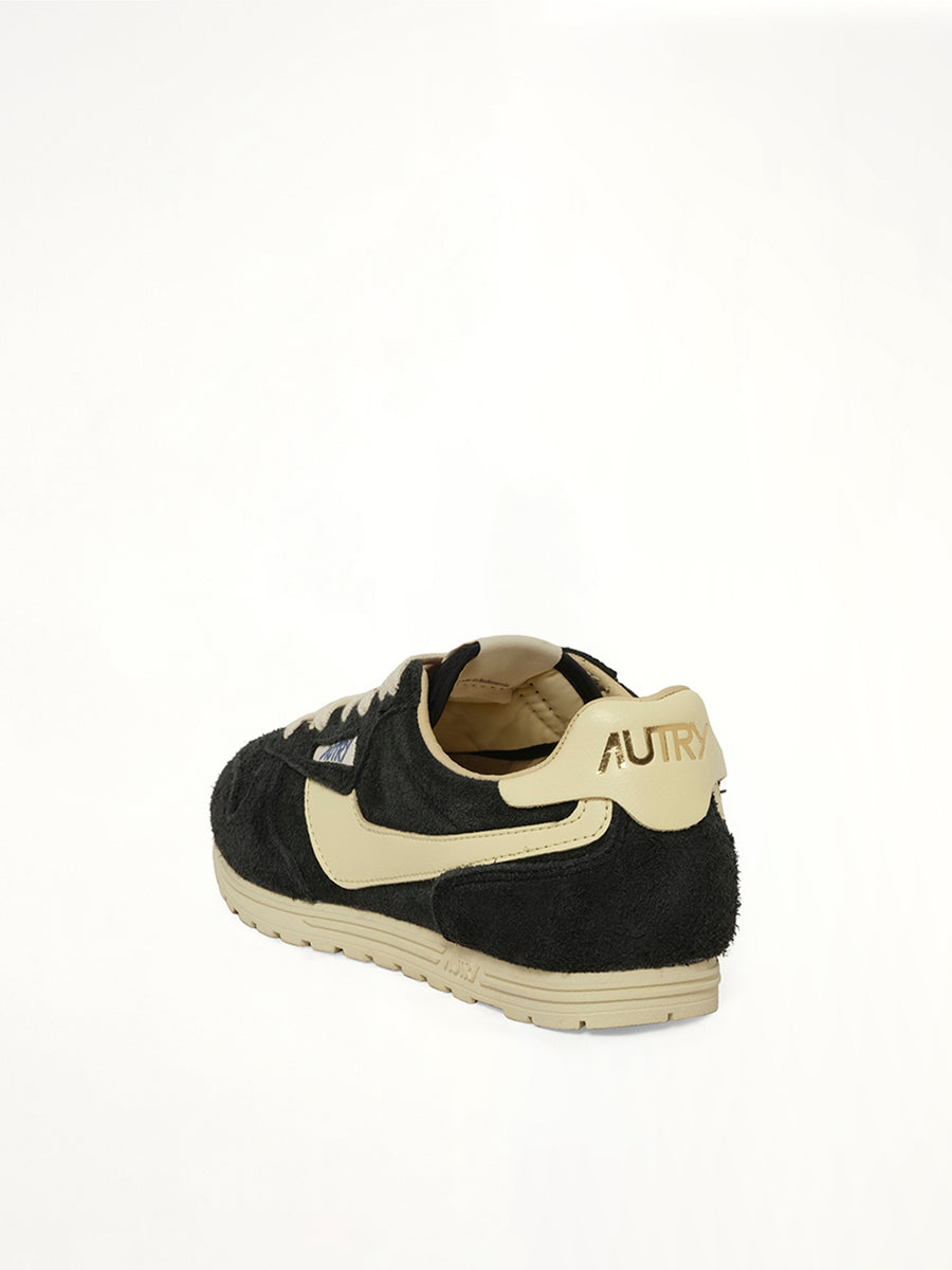Windspin Low Sneaker in Black/Rutabaga