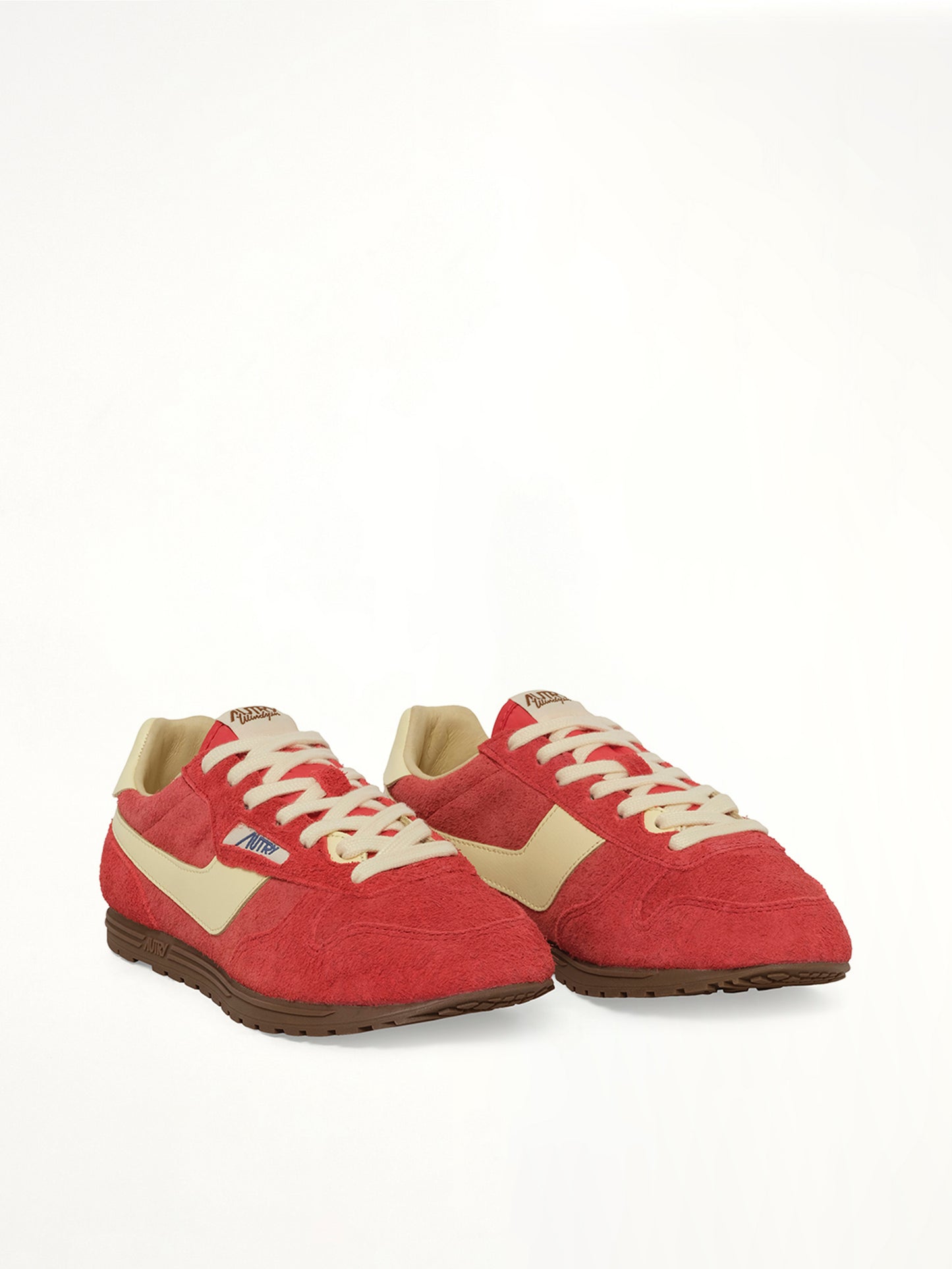 Womens Windspin Low Sneaker in Red/Rutabaga