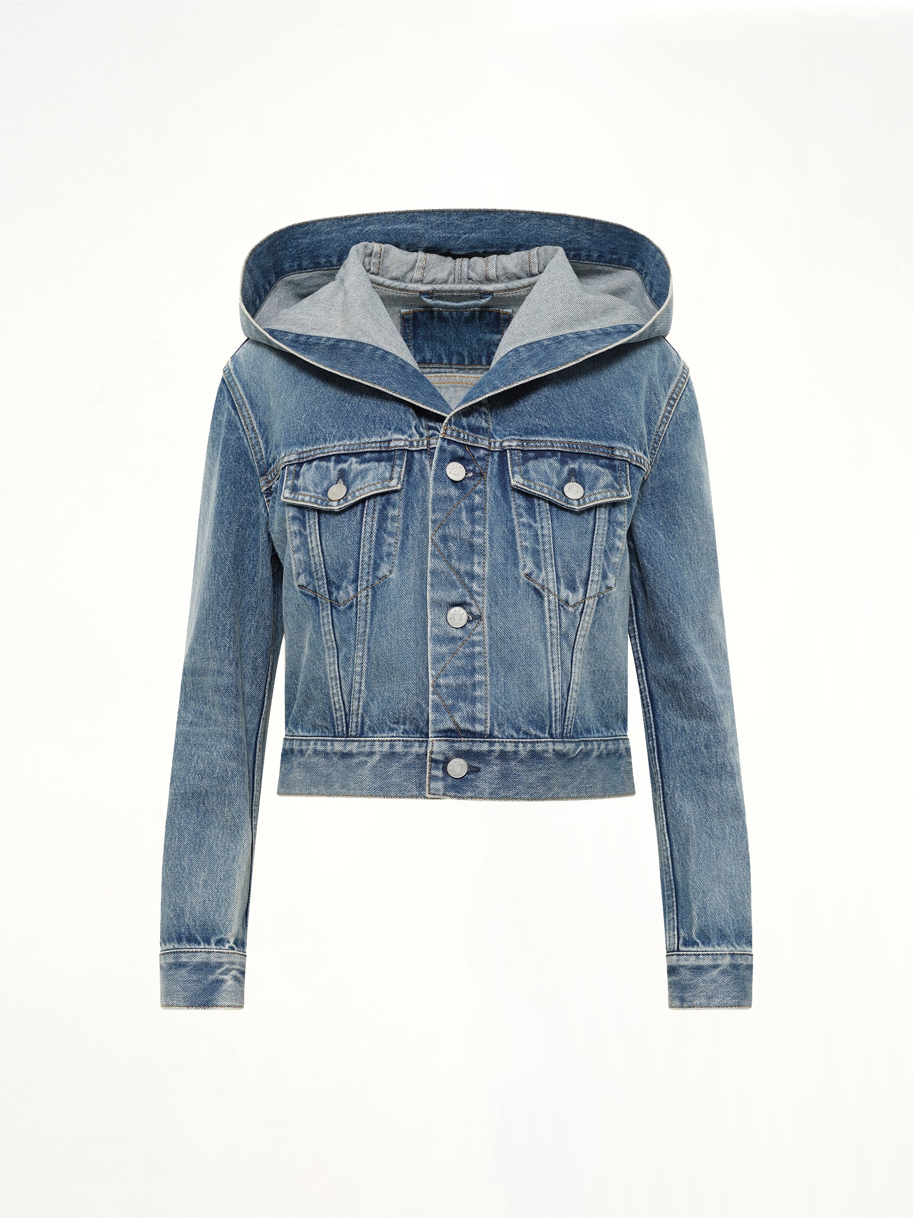 Trucker Denim Jacket in Handsand Wash