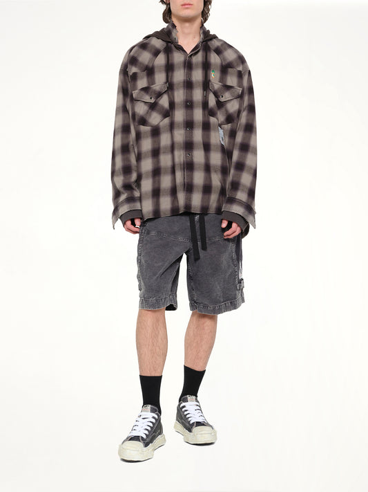 Damaged Cargo Short Pants in Black