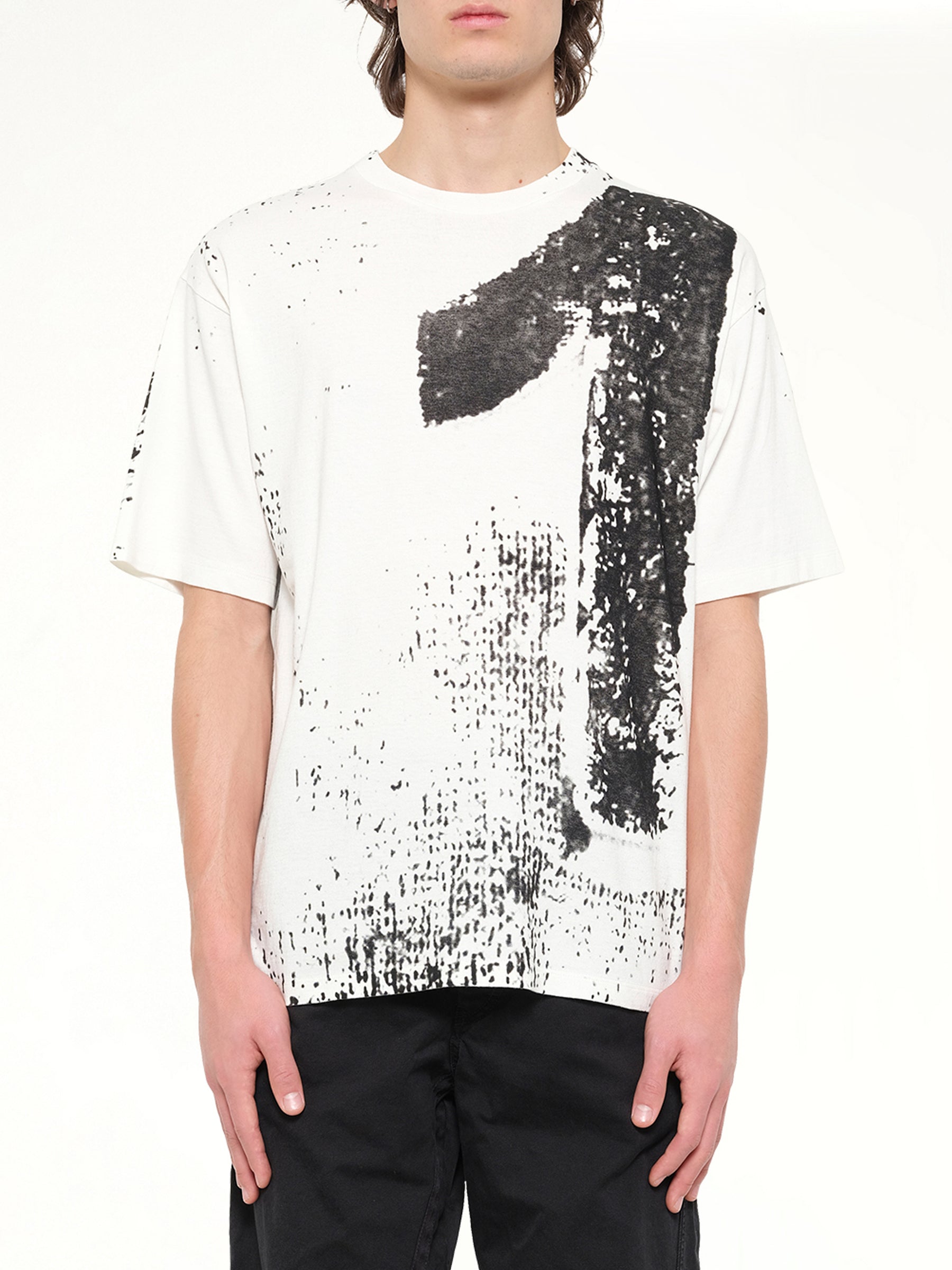 オフホワイトの10 Tシャツ