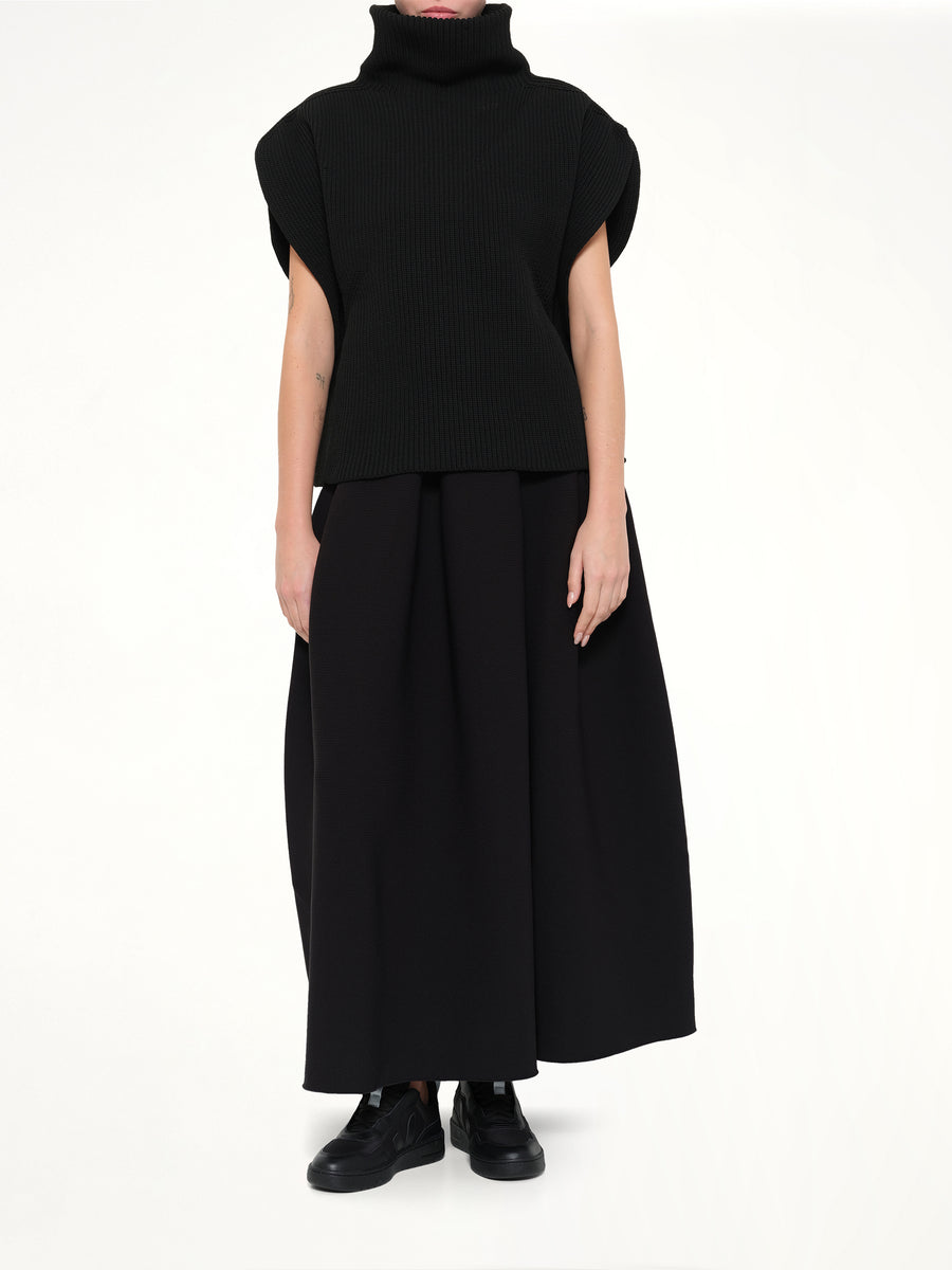 Low Gauge Crease Highneck Top in Black