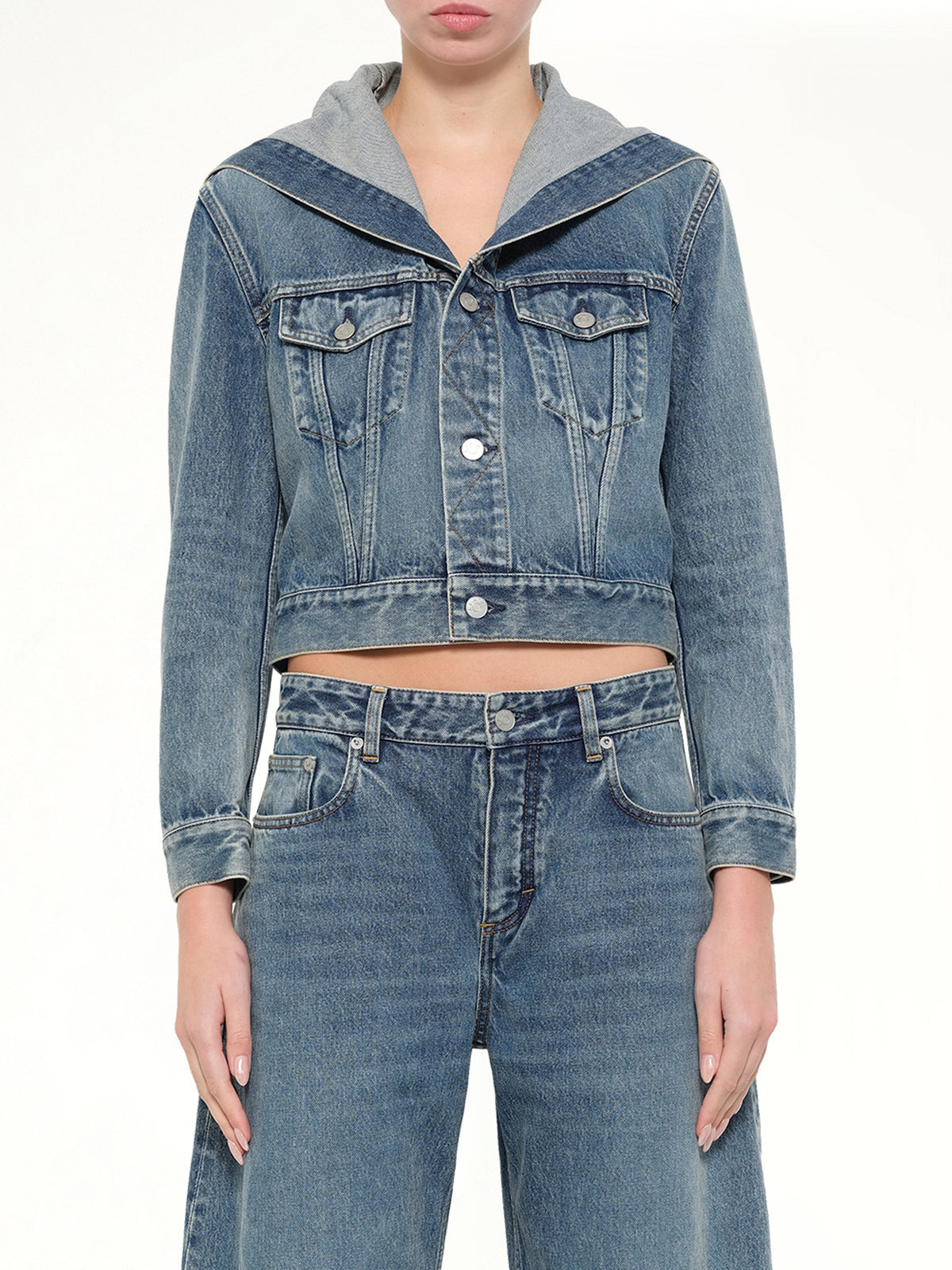 Trucker Denim Jacket in Handsand Wash