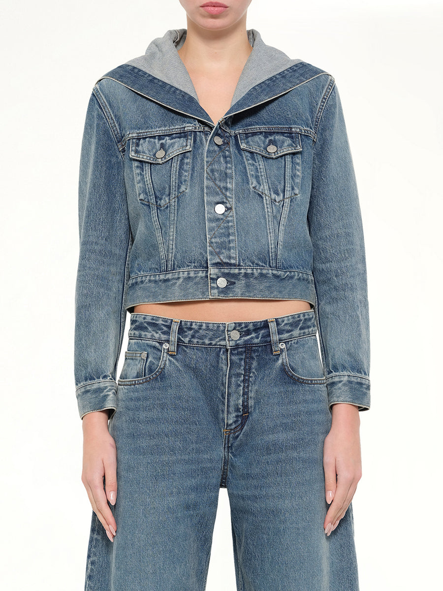 Trucker Denim Jacket in Handsand Wash