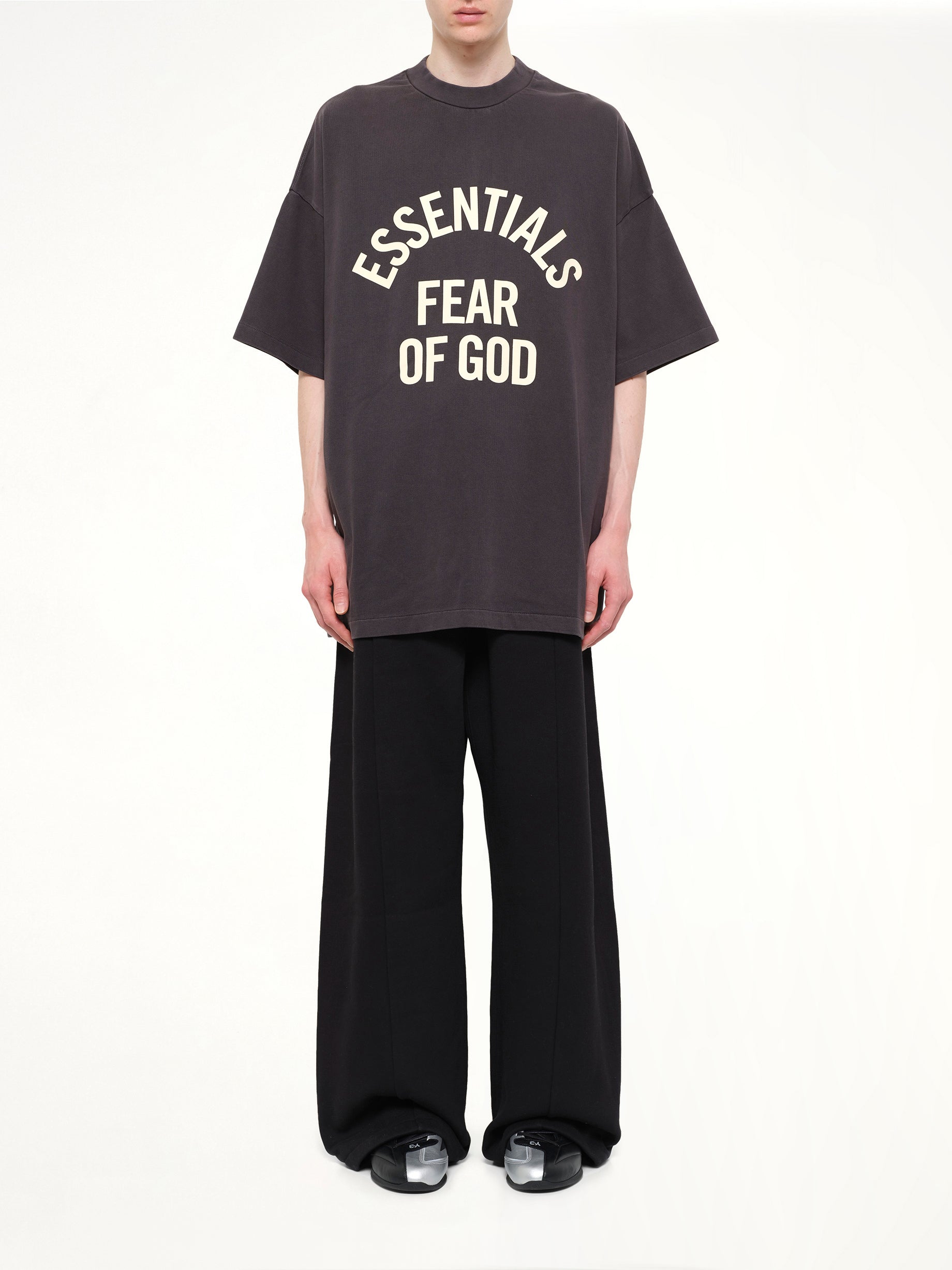 フェイデッドブラックのキャンパス90年代ショートスリーブTシャツ