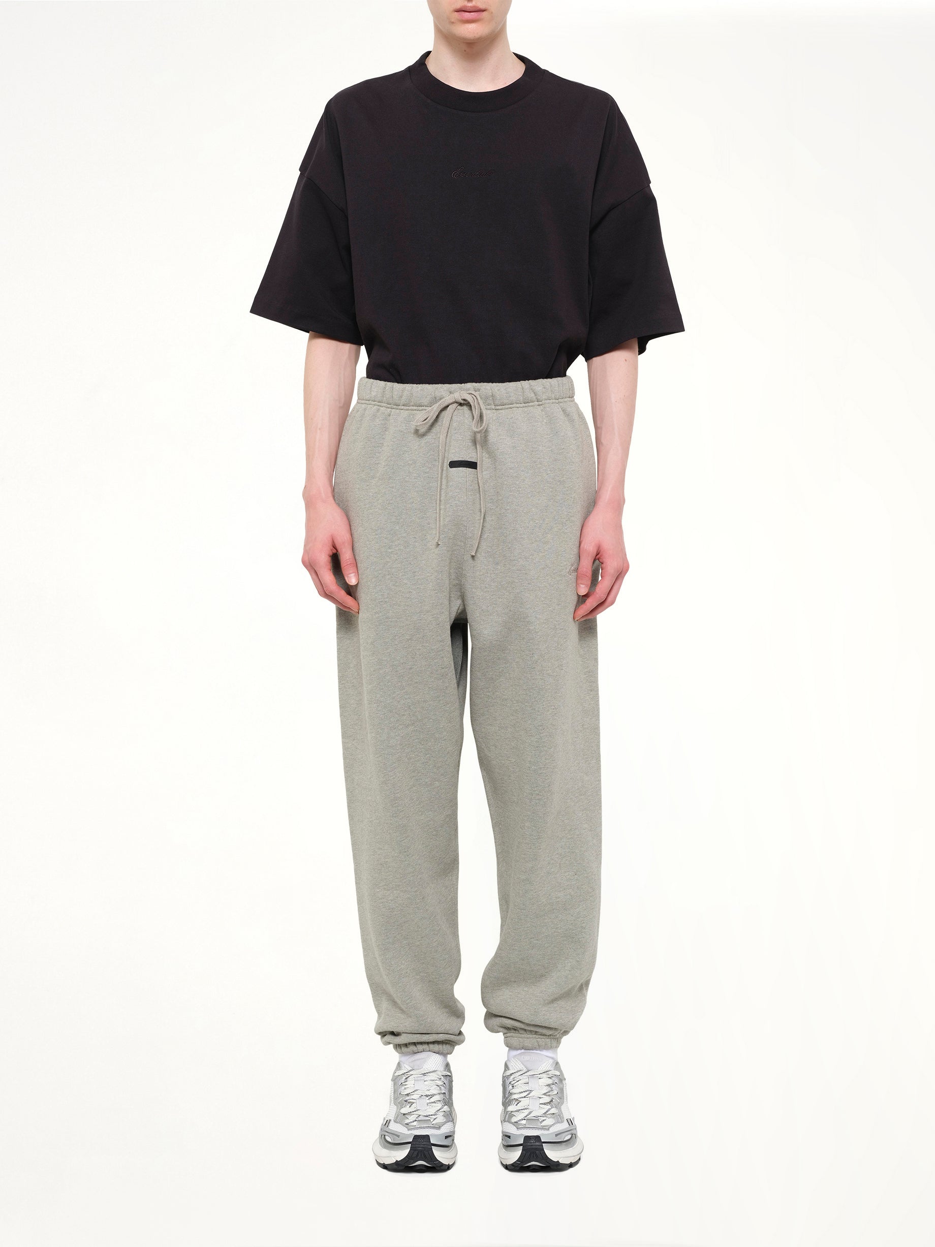 Signature Classic Sweatpant in Concrete Heather