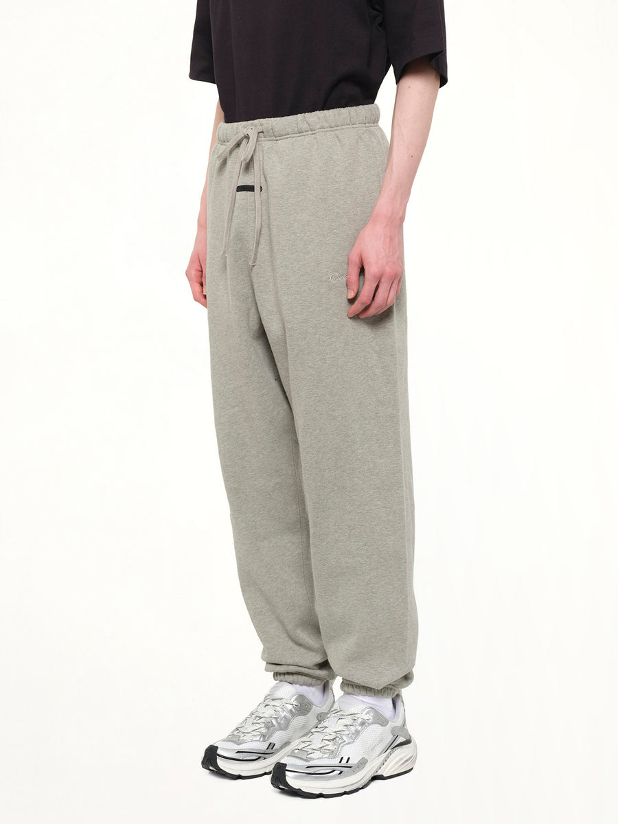 Signature Classic Sweatpant in Concrete Heather