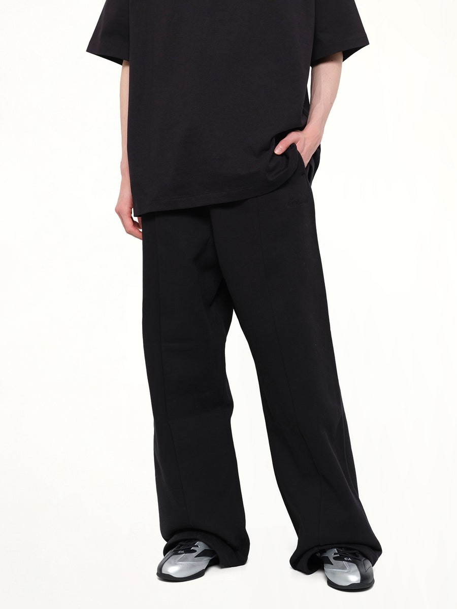 Signature Lounge Sweatpant in Black