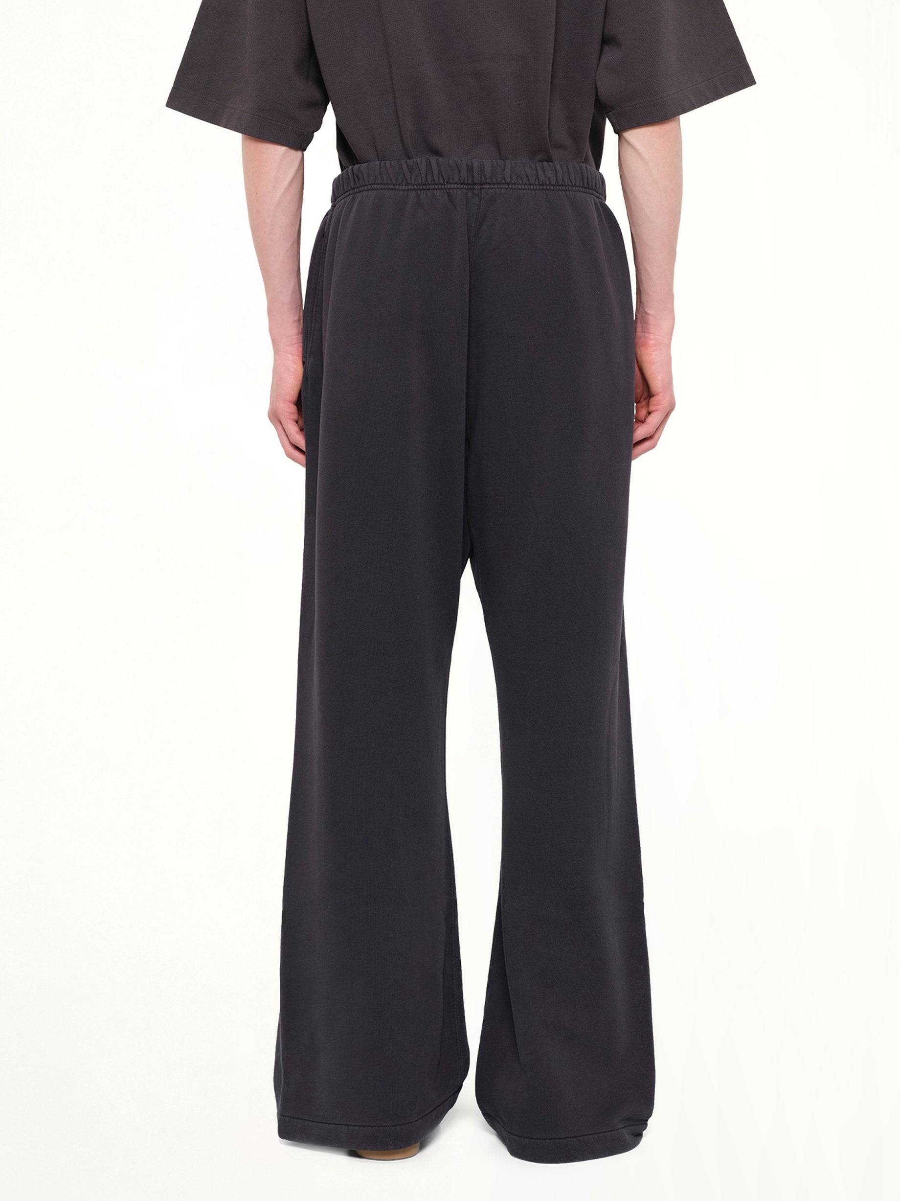 Training Classic Fit Flare Sweatpant in Faded Black
