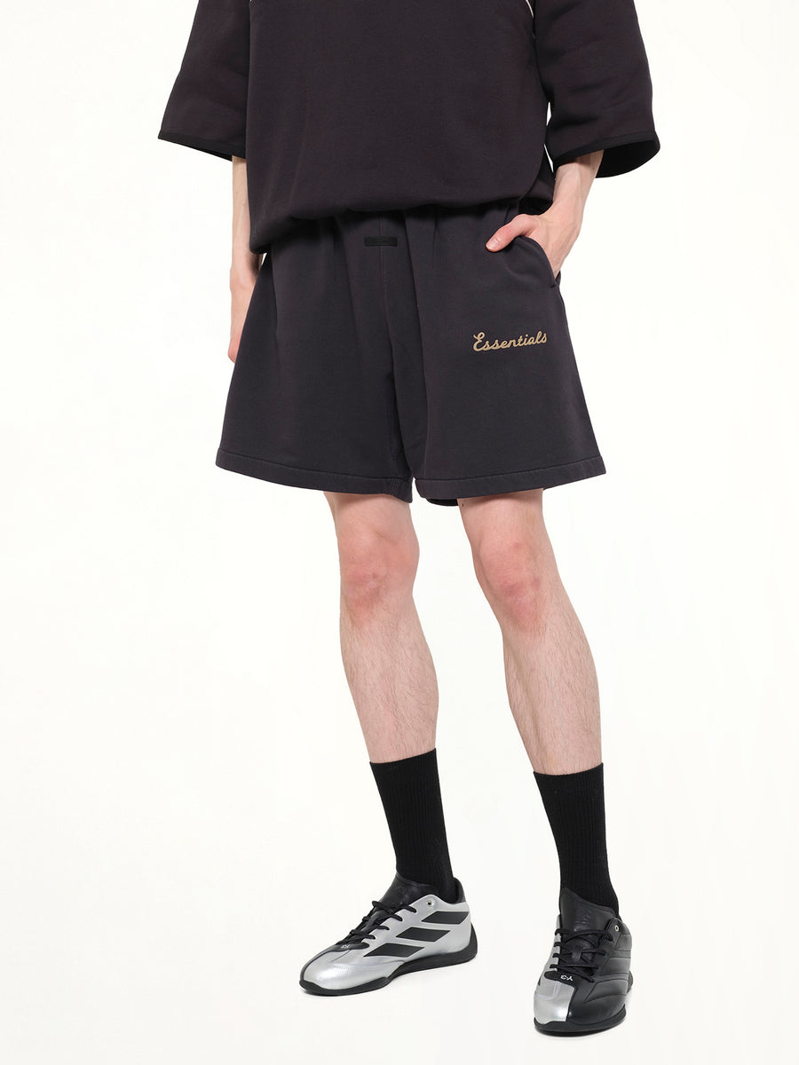 Training Classic Fit Short in Faded Black