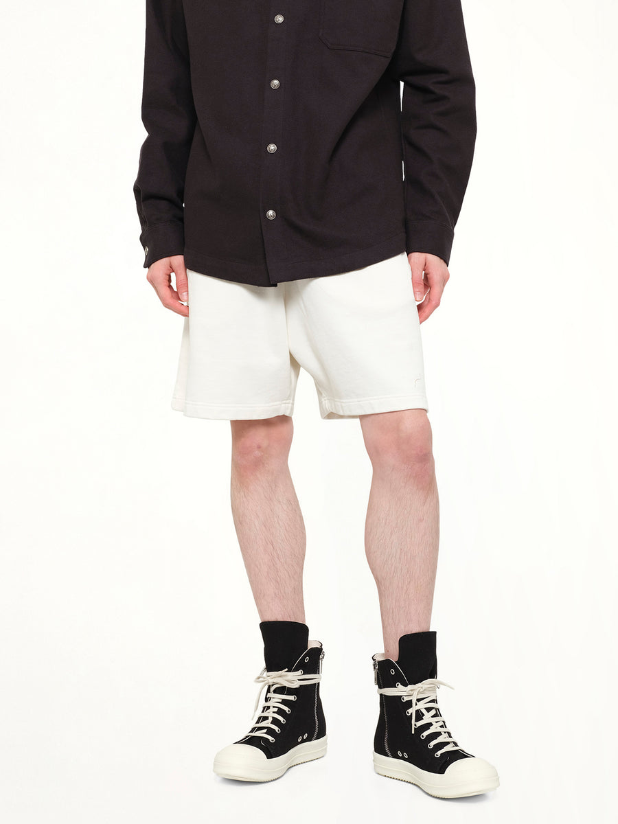Waist Logo Sweatshorts in Off White/Black
