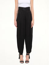 Crepe Envers Fit Pants in Black