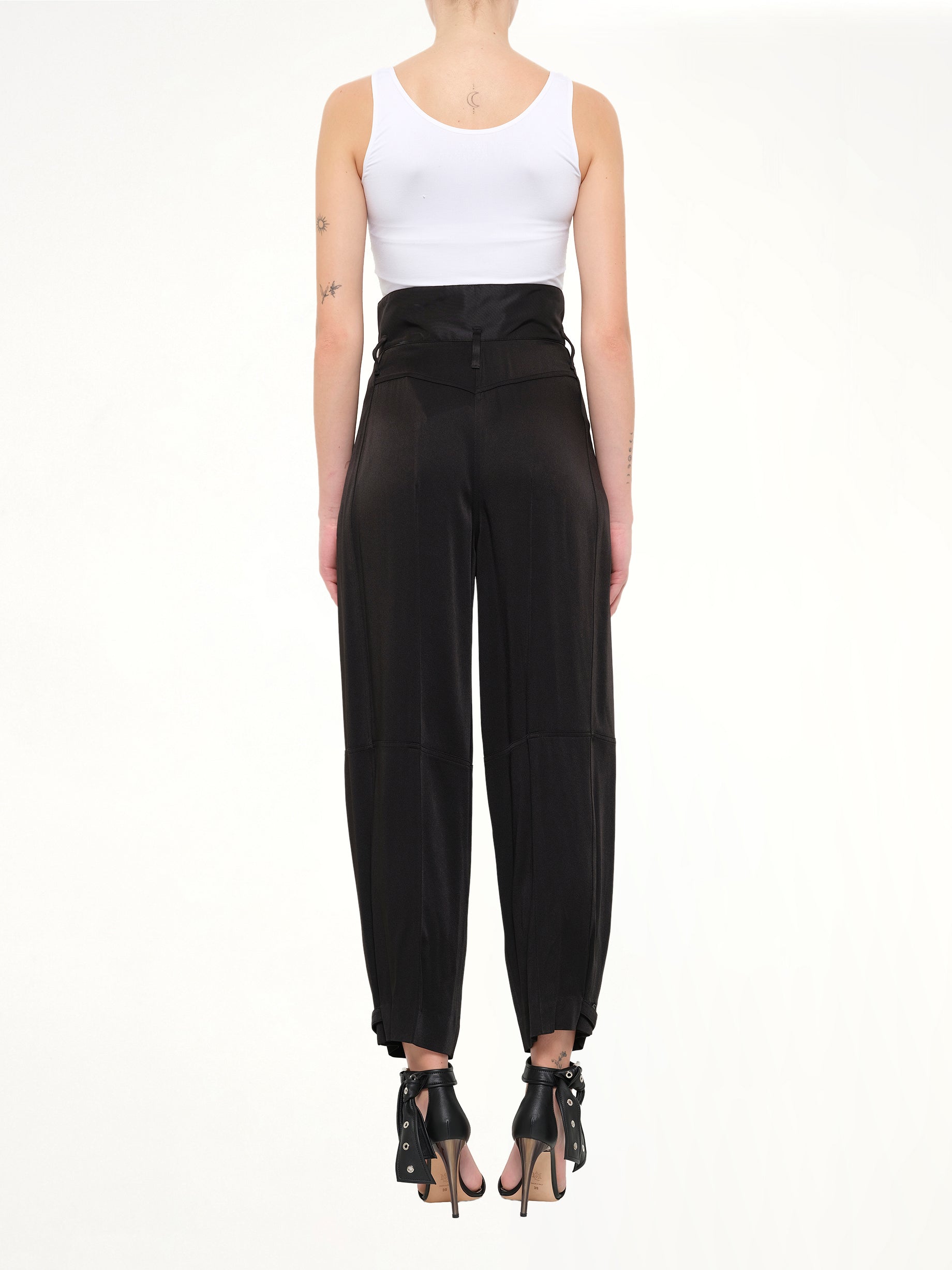Crepe Envers Fit Pants in Black