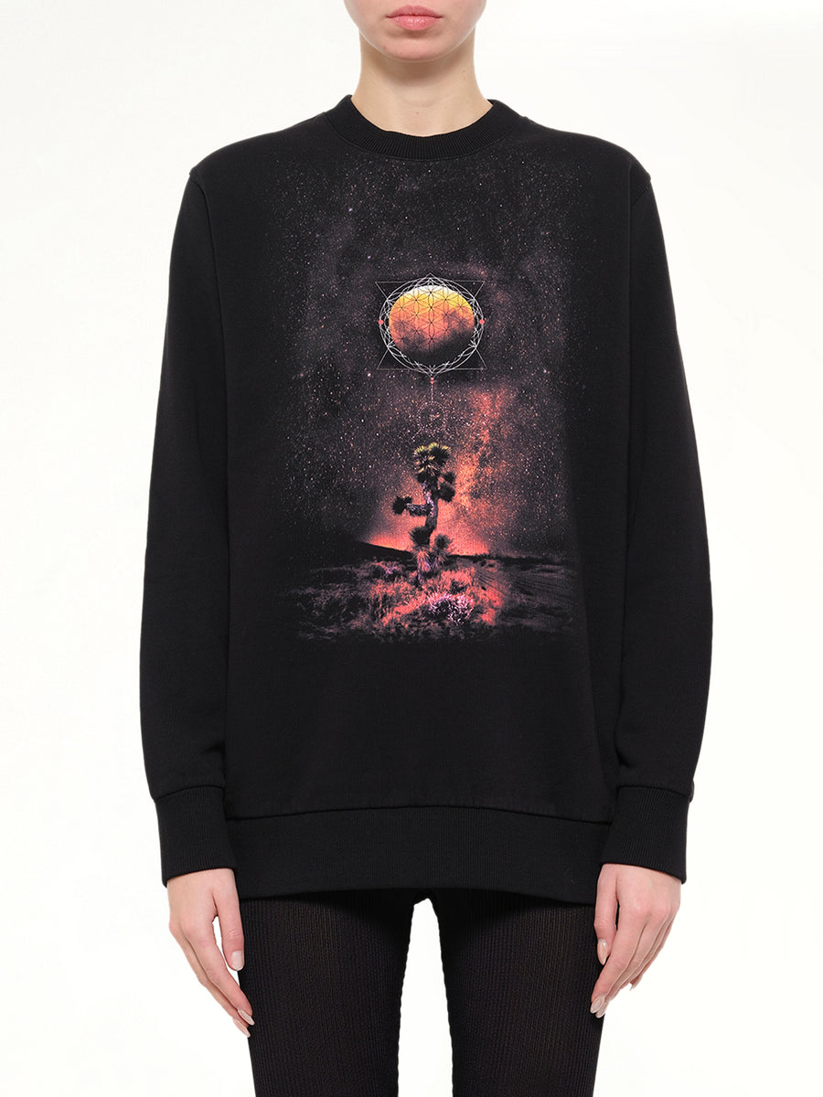 Podium Graphic Sweatshirt in Black
