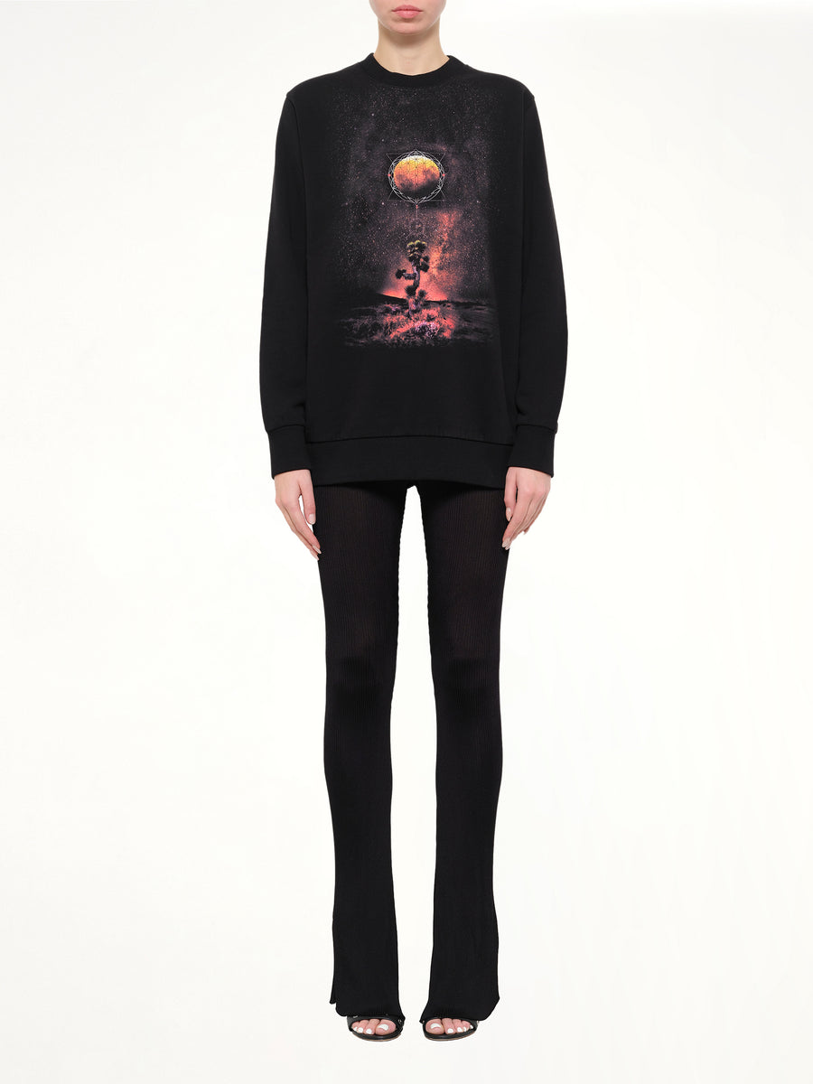 Podium Graphic Sweatshirt in Black
