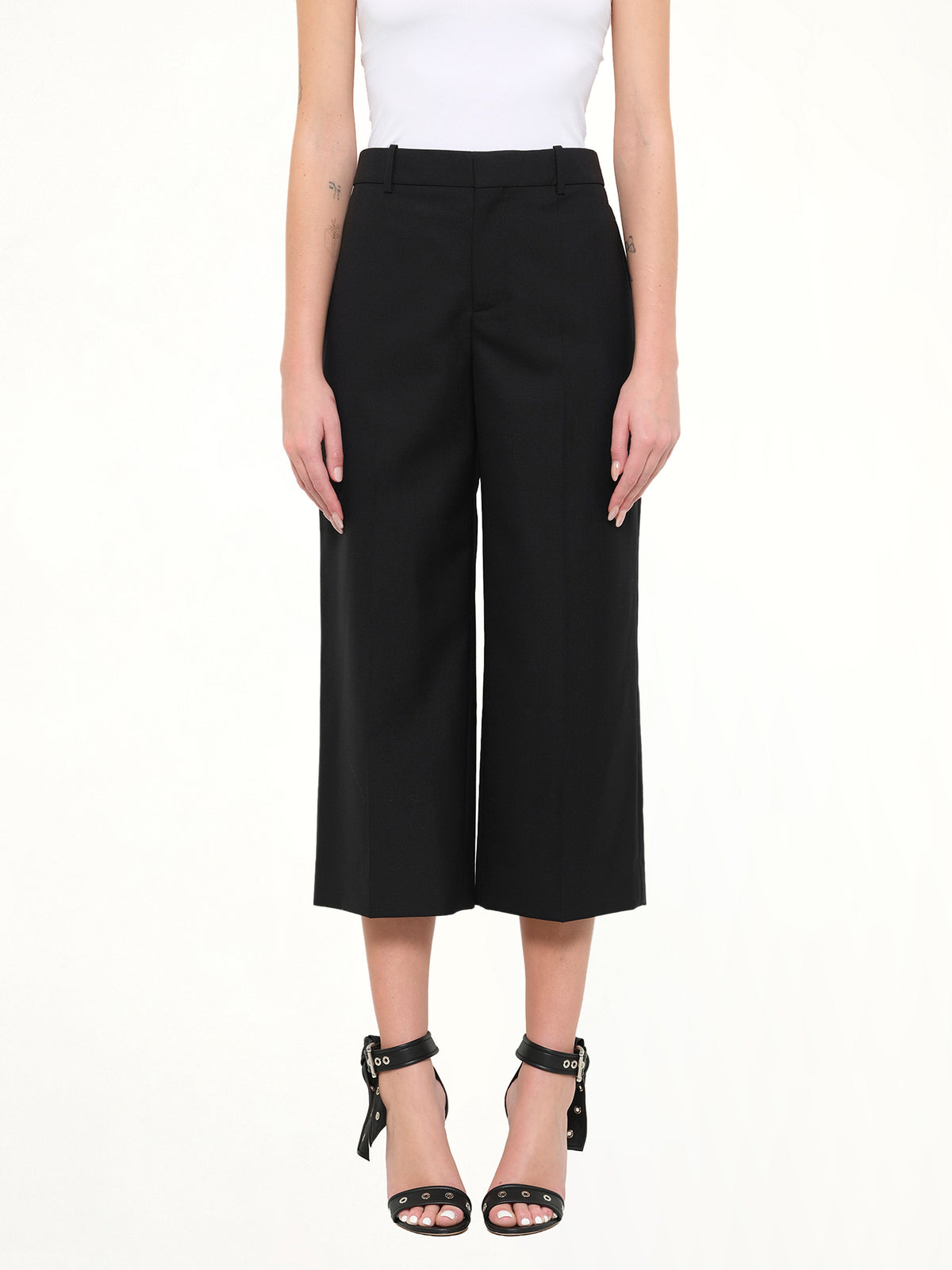 Short Wool Pants in Black