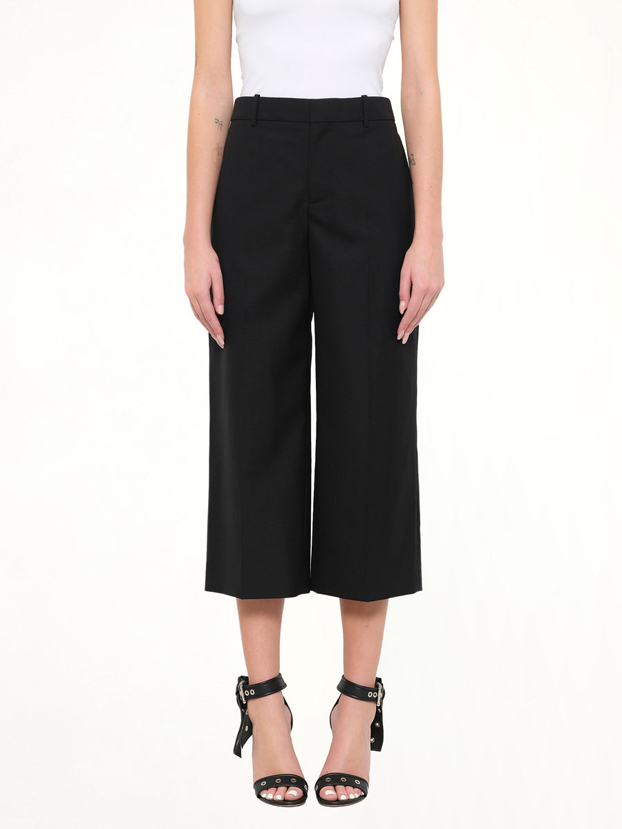Short Wool Pants in Black