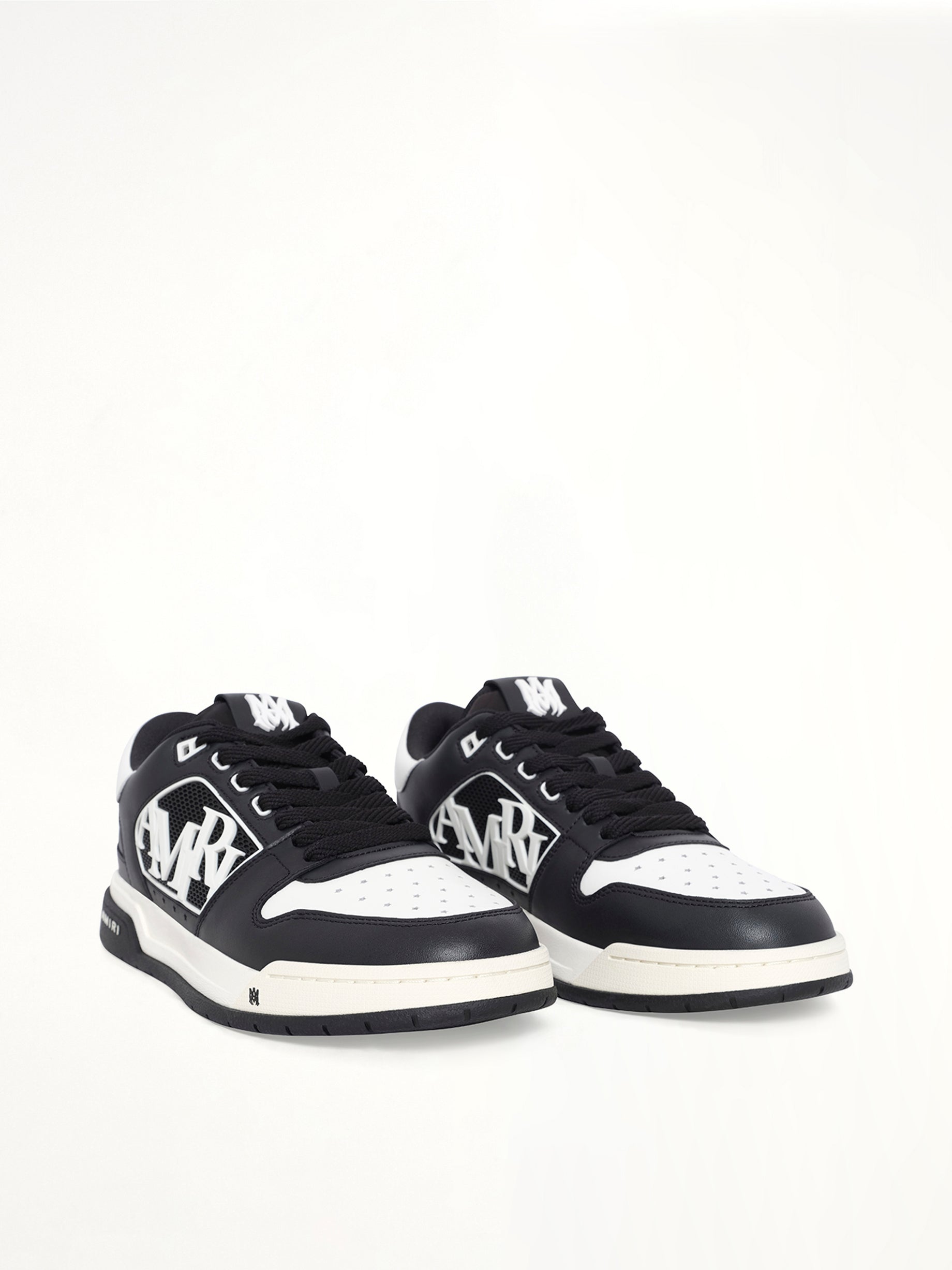 Classic Low Sneaker in Black/White