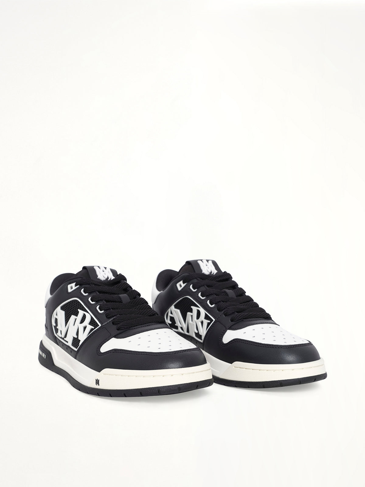 Classic Low Sneaker in Black/White