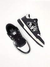 Classic Low Sneaker in Black/White