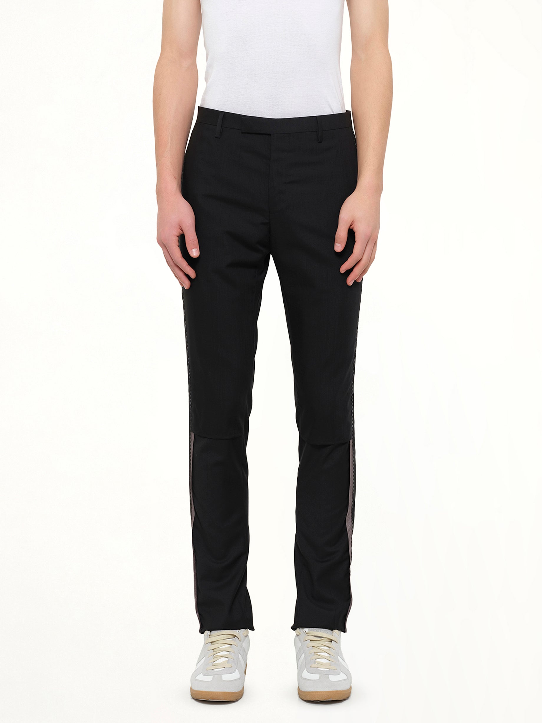 Insideout Look Pants in Black